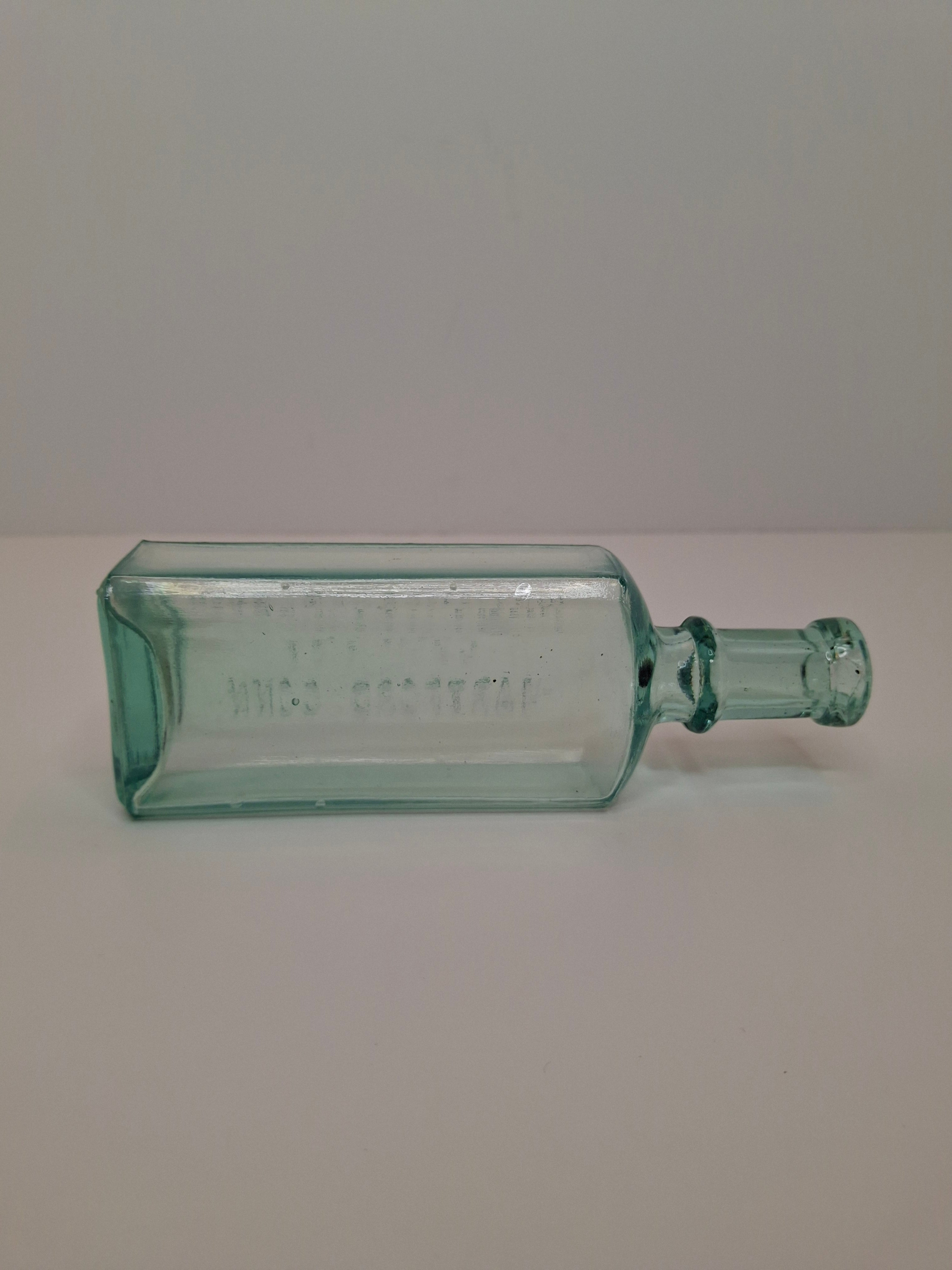 1890s-1900s Williams & Carleton Company Hartford Conn Embossed Druggist Bottle