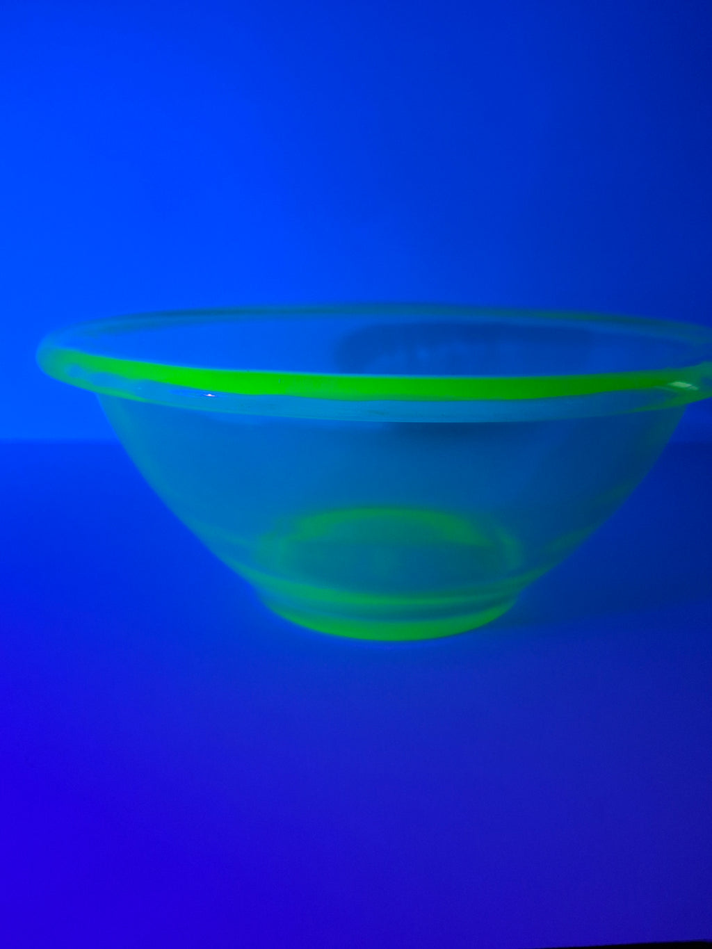 Vintage Hocking Glass Co HGCO Mark Green Uranium Vaseline Depression Mixing Bowl