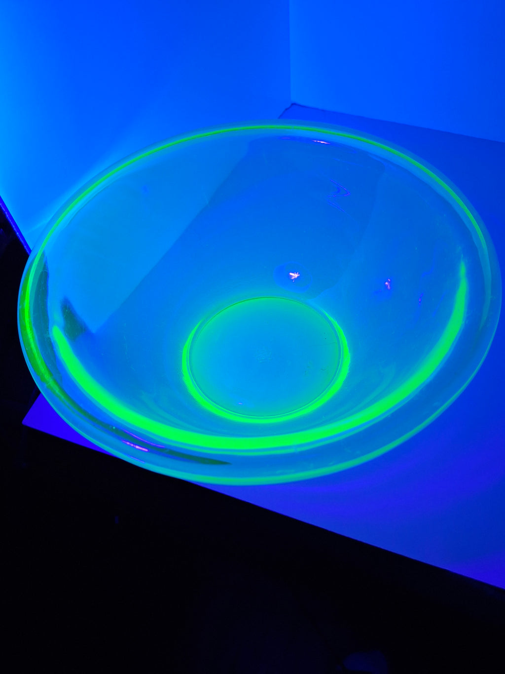Vintage Hocking Glass Co HGCO Mark Green Uranium Vaseline Depression Mixing Bowl