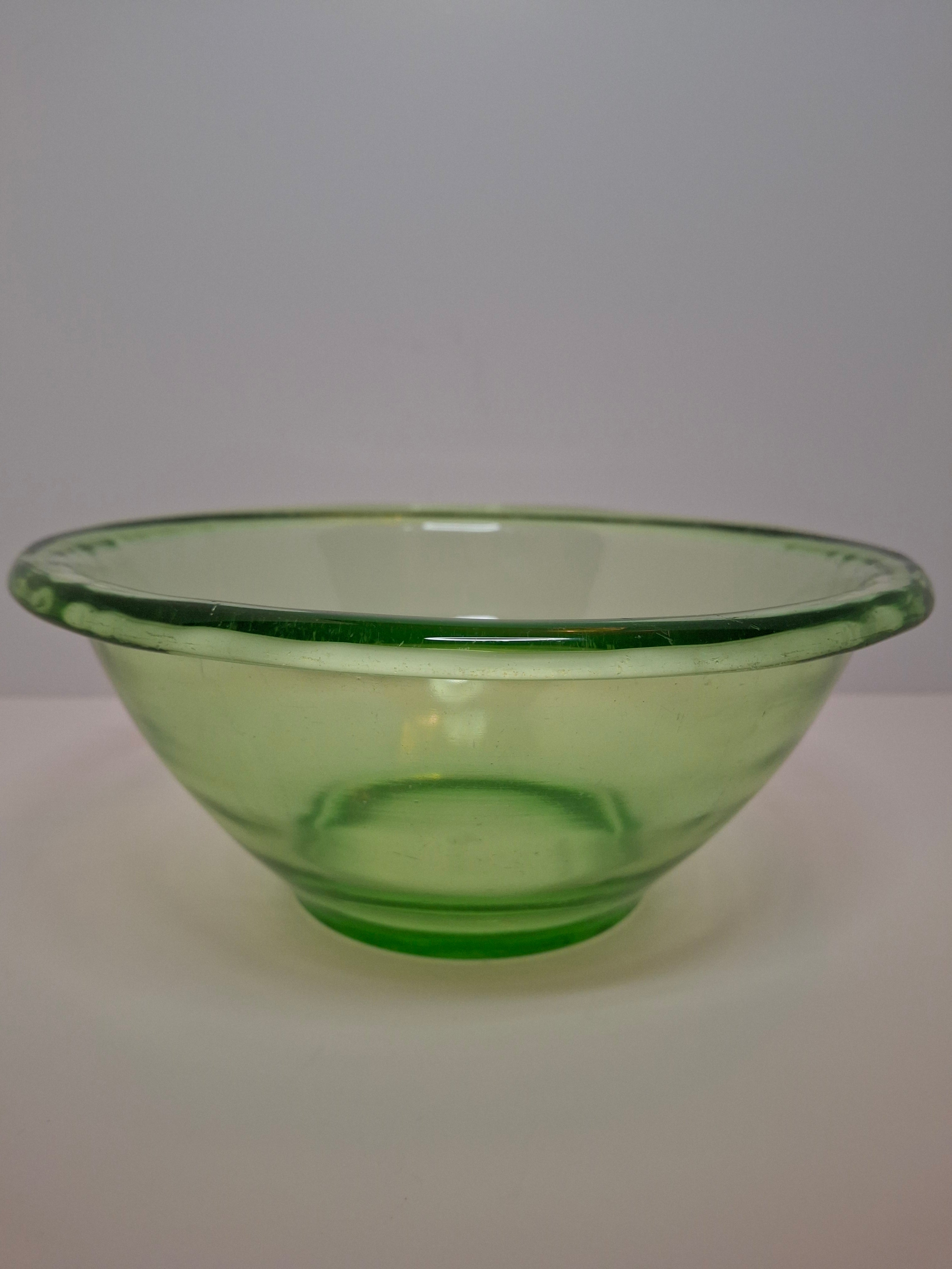 Vintage Hocking Glass Co HGCO Mark Green Uranium Vaseline Depression Mixing Bowl