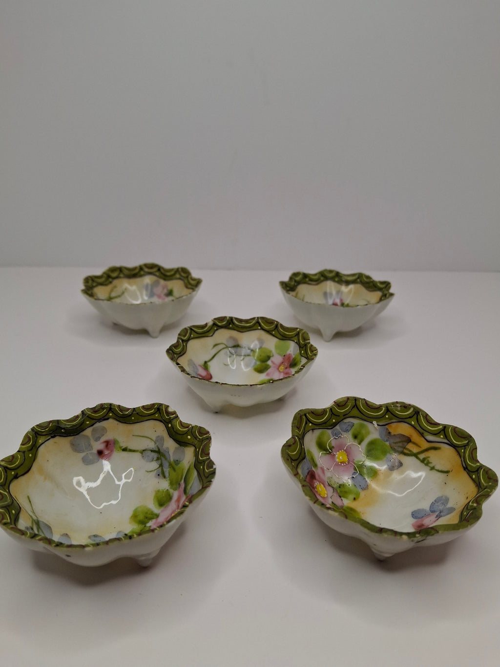 Antique Porcelain Hand-Painted Nippon Scalloped Footed Bowls (5) Floral Decor