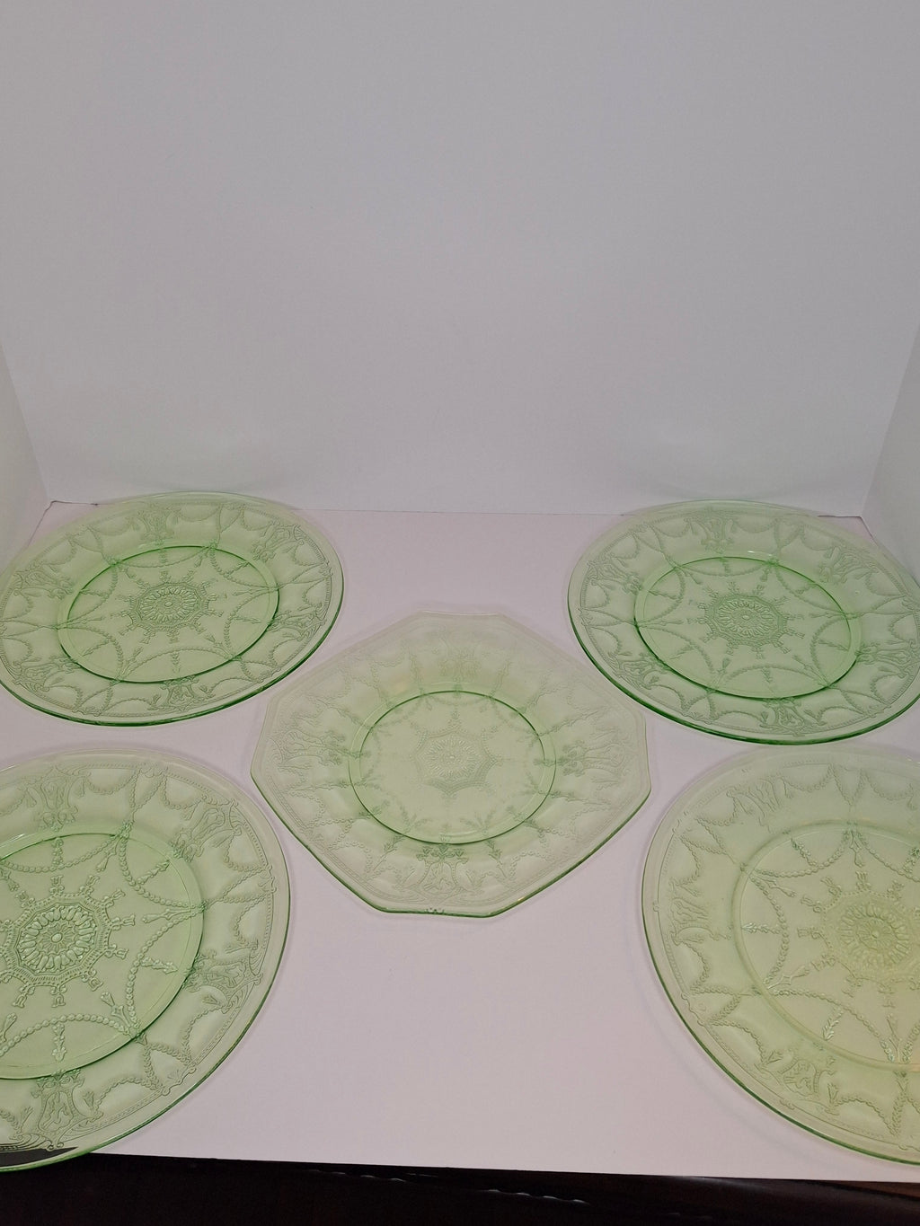 Anchor Hocking Cameo Ballerina Green Uranium Depression Glass Plates Set