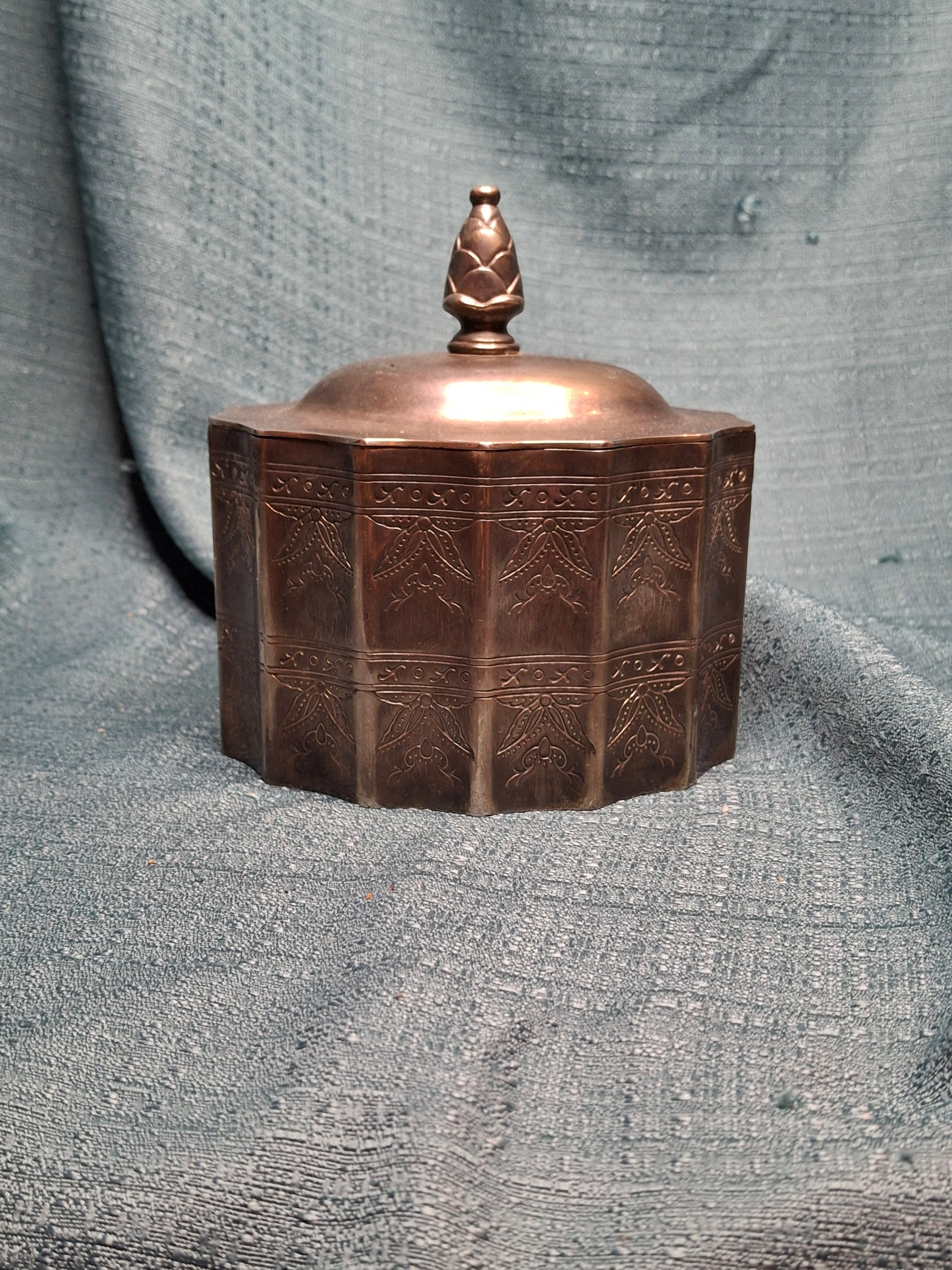 Vintage 1991 Godinger Silver Plated Etrog Box - Judaica Trinket Container with Red Velvet Interior
