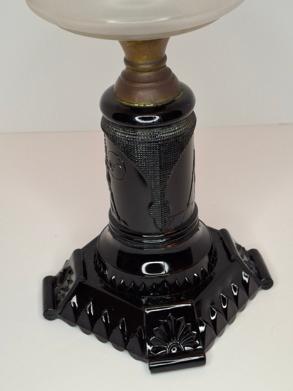 Antique EAPG Adams & Co Minerva Stem Kerosene Stand Lamp Diamond & Dot Font 1880s