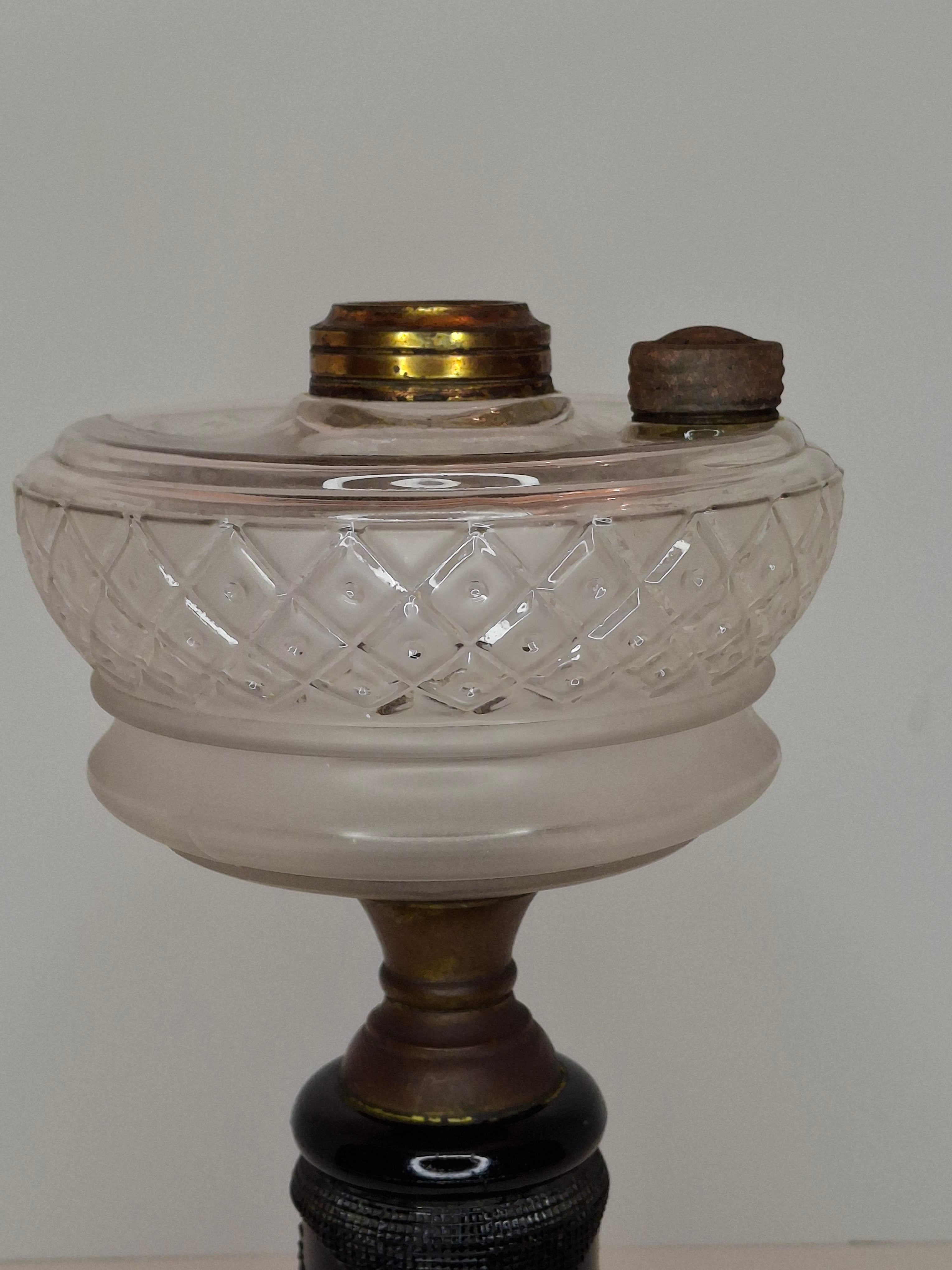 Antique EAPG Adams & Co Minerva Stem Kerosene Stand Lamp Diamond & Dot Font 1880s