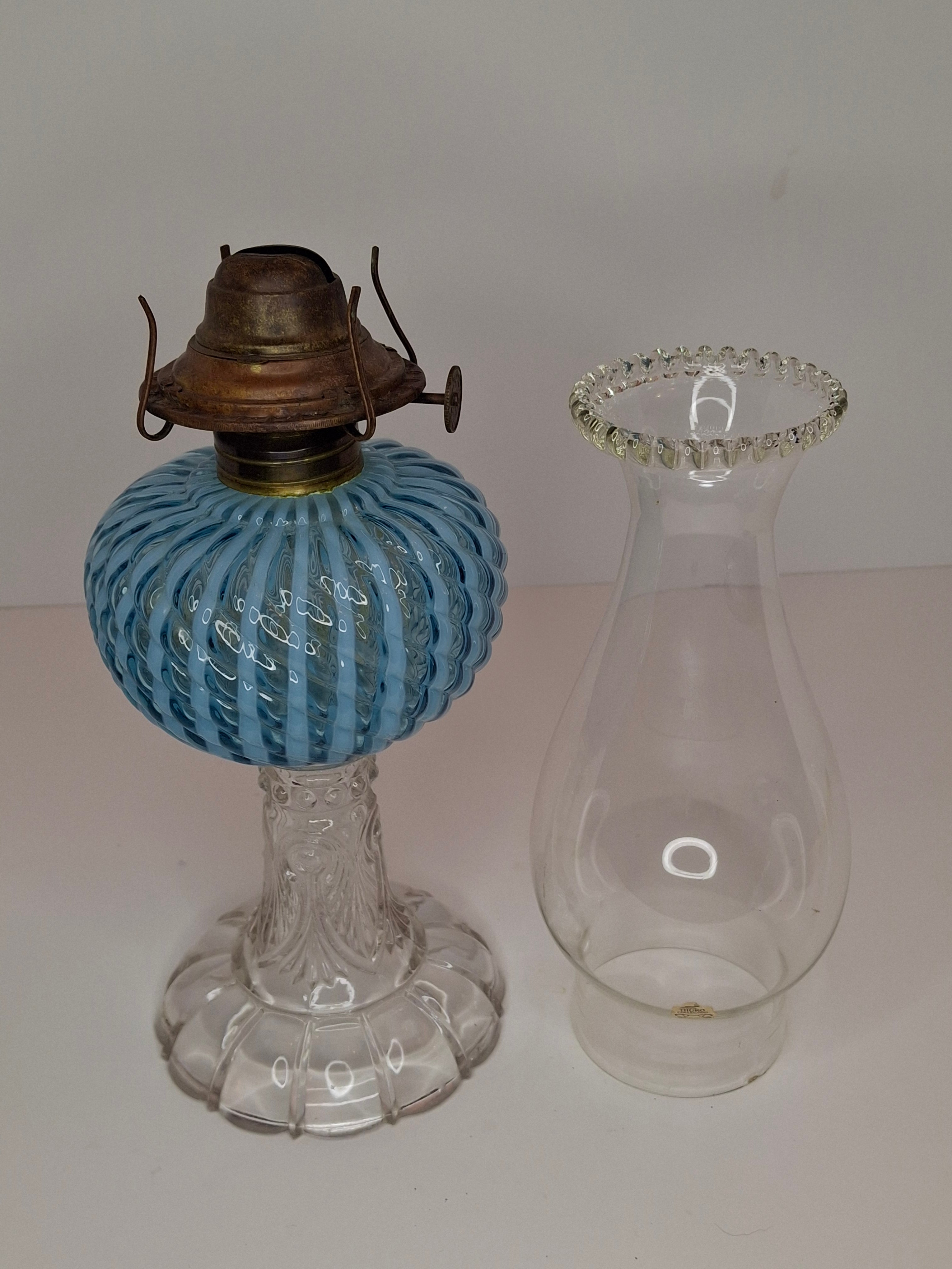 Rare Thuro Collection Sheldon Swirl Opalescent Kerosene Oil Lamp Blue Reverse