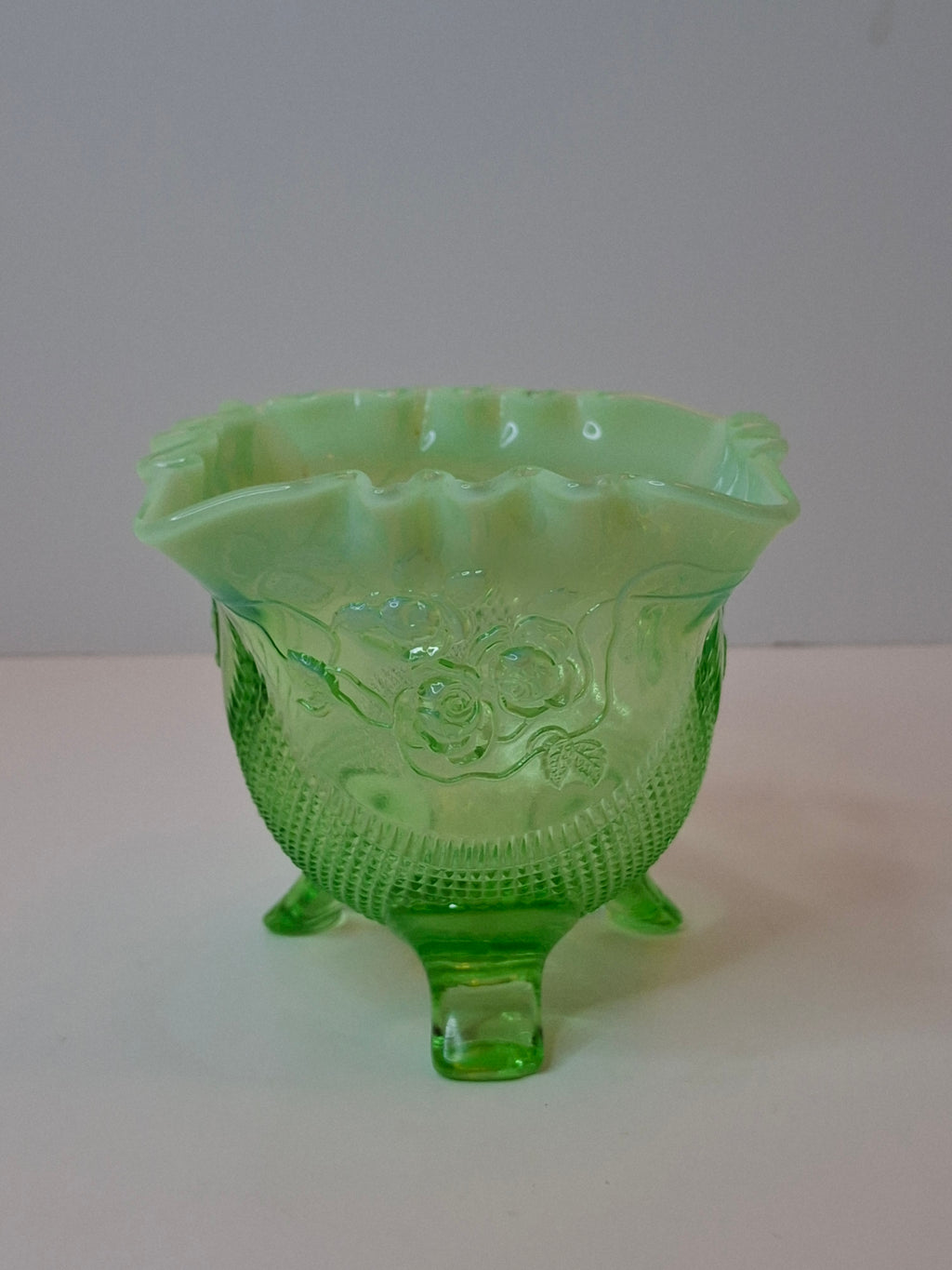 Antique Northwood Green Opalescent Rose Bowl Fine Cut & Roses Glass 4" Footed