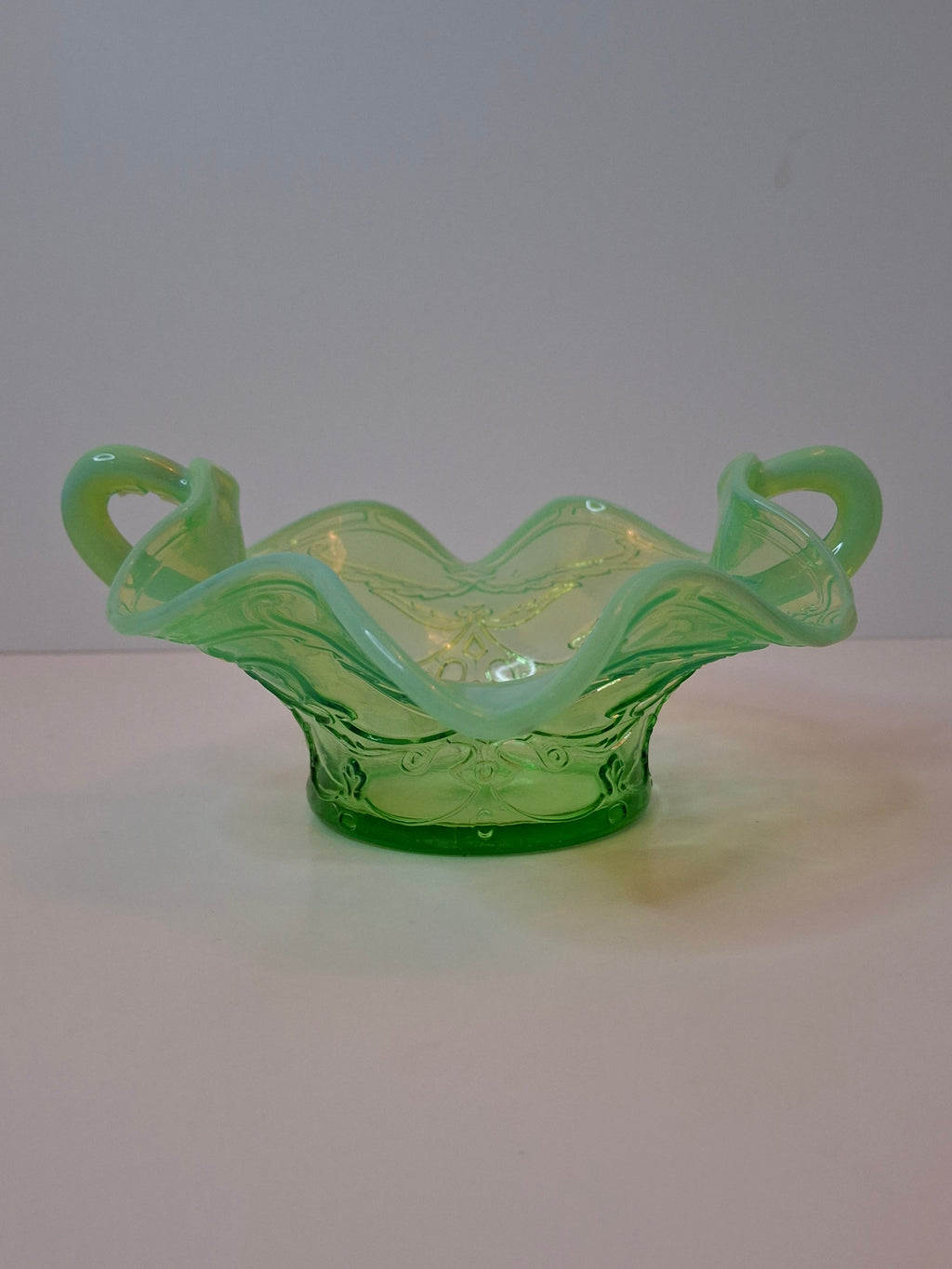 Antique Jefferson Glass Green Opalescent Scroll with Acanthus Sugar Bowl 1905 EAPG
