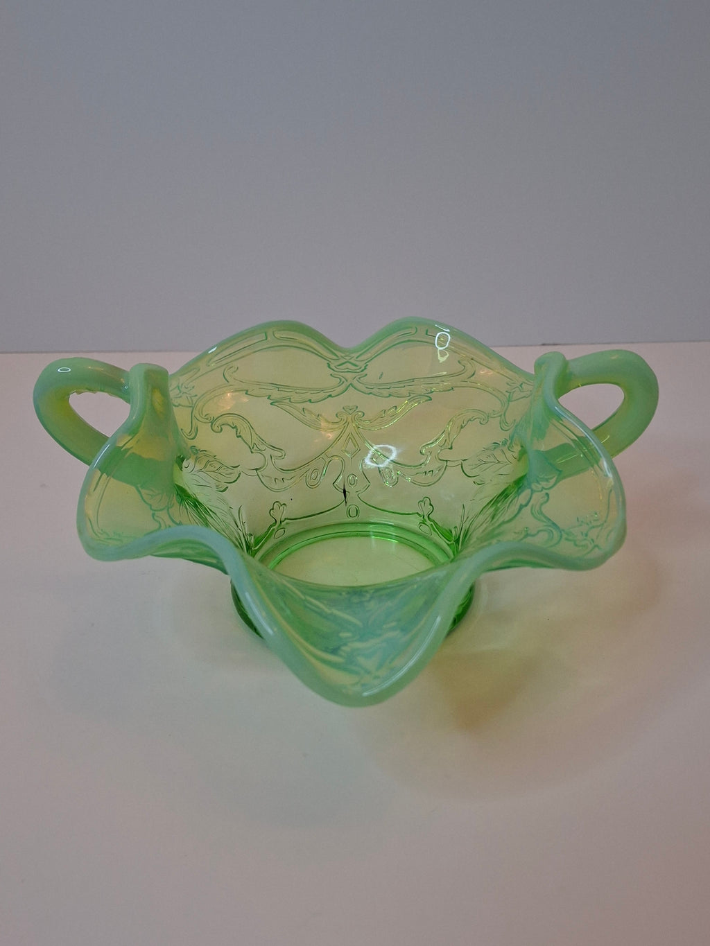 Antique Jefferson Glass Green Opalescent Scroll with Acanthus Sugar Bowl 1905 EAPG