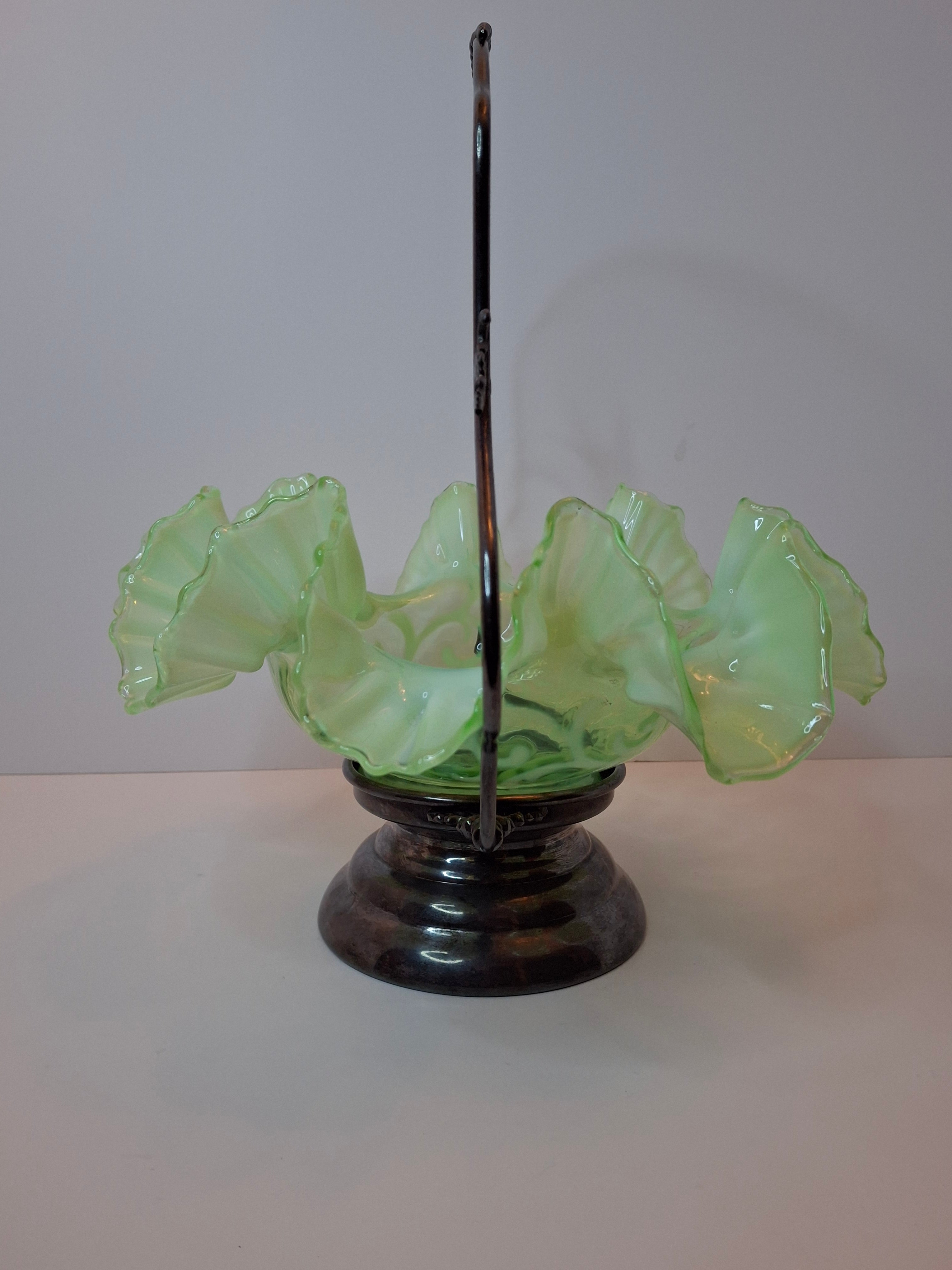 Antique Green Opalescent Jefferson Glass Buttons & Braids Bride's Basket Warren Silver Plate Stand 526 c. 1903