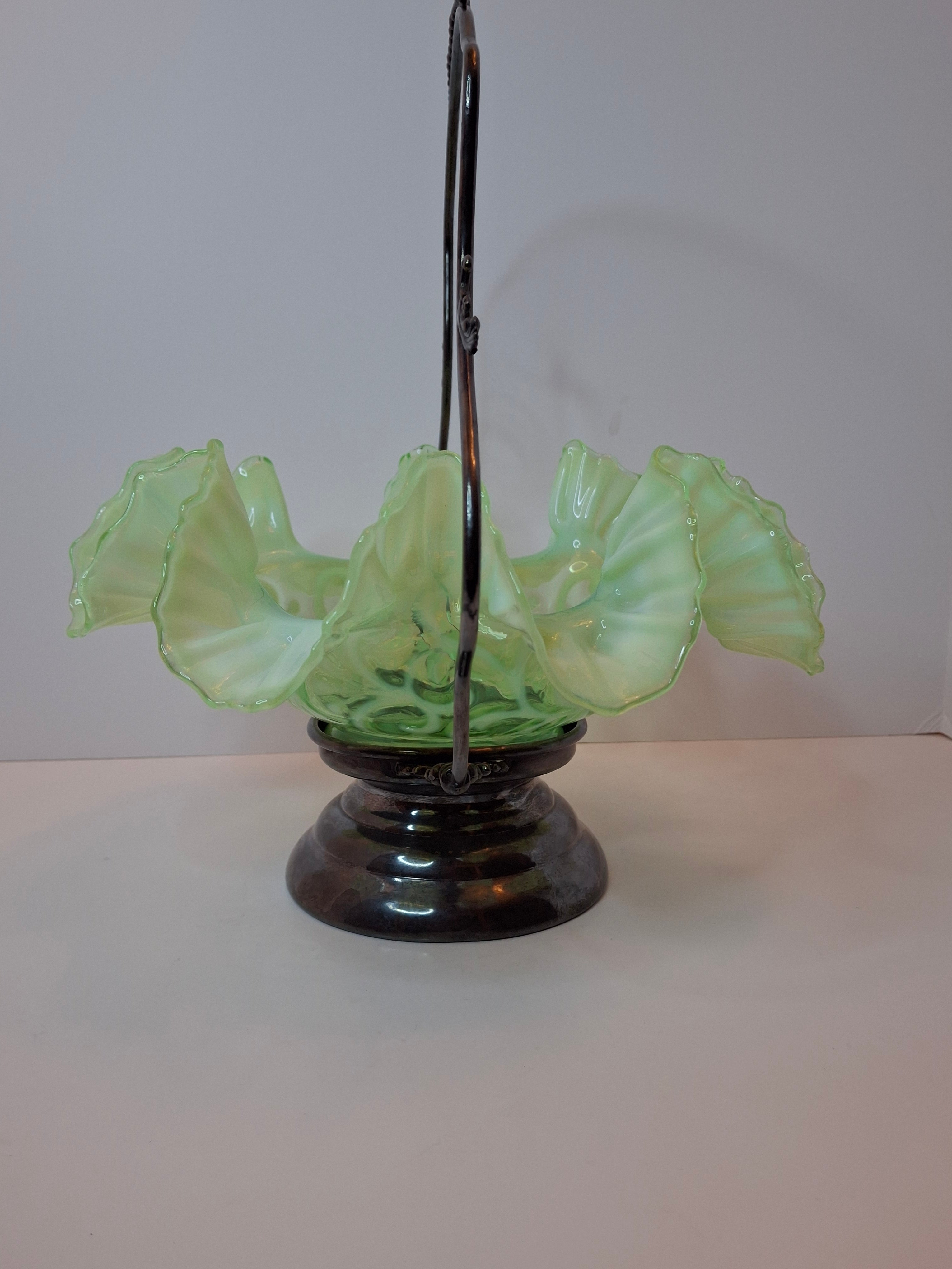 Antique Green Opalescent Jefferson Glass Buttons & Braids Bride's Basket Warren Silver Plate Stand 526 c. 1903