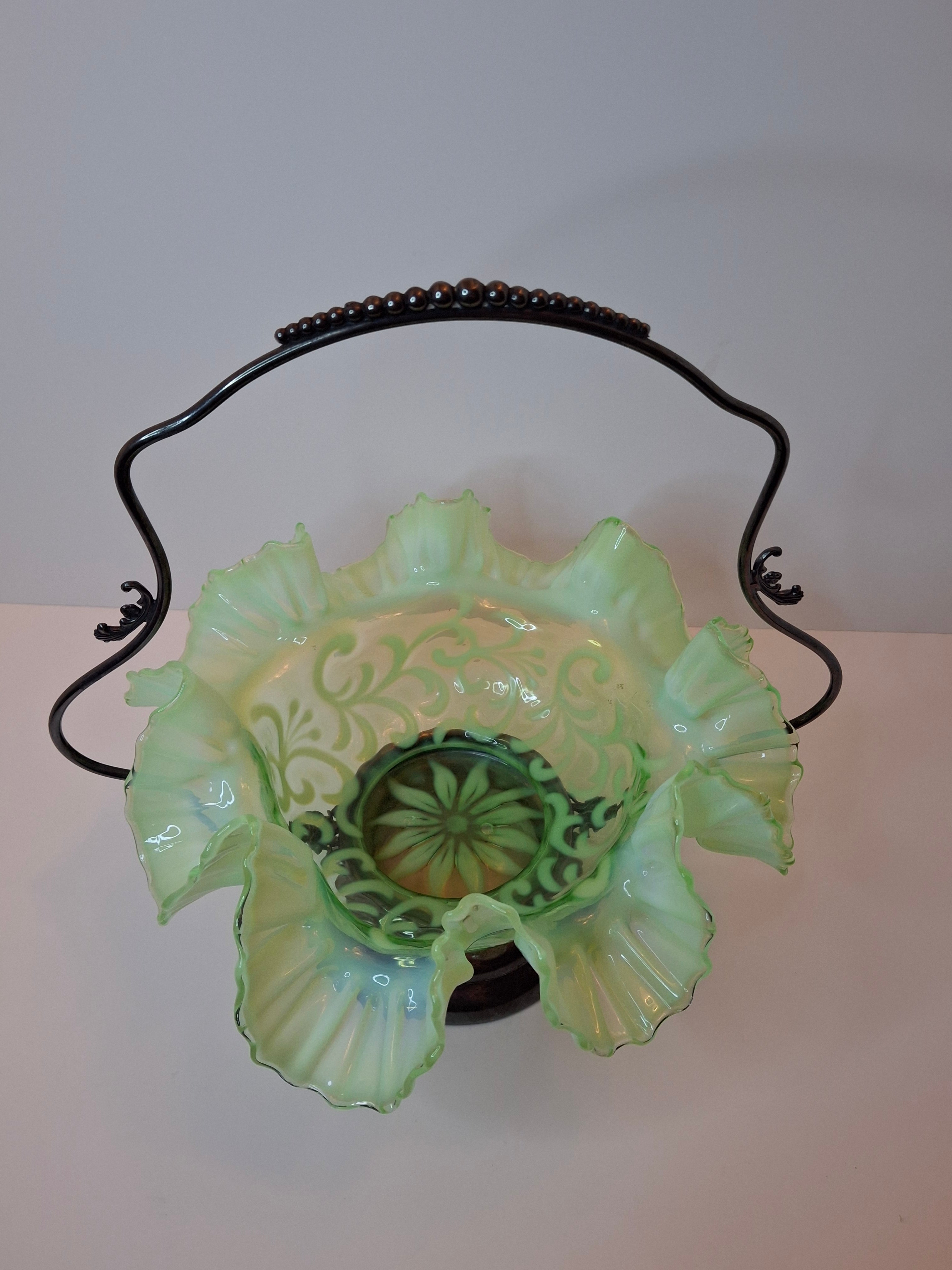 Antique Green Opalescent Jefferson Glass Buttons & Braids Bride's Basket Warren Silver Plate Stand 526 c. 1903