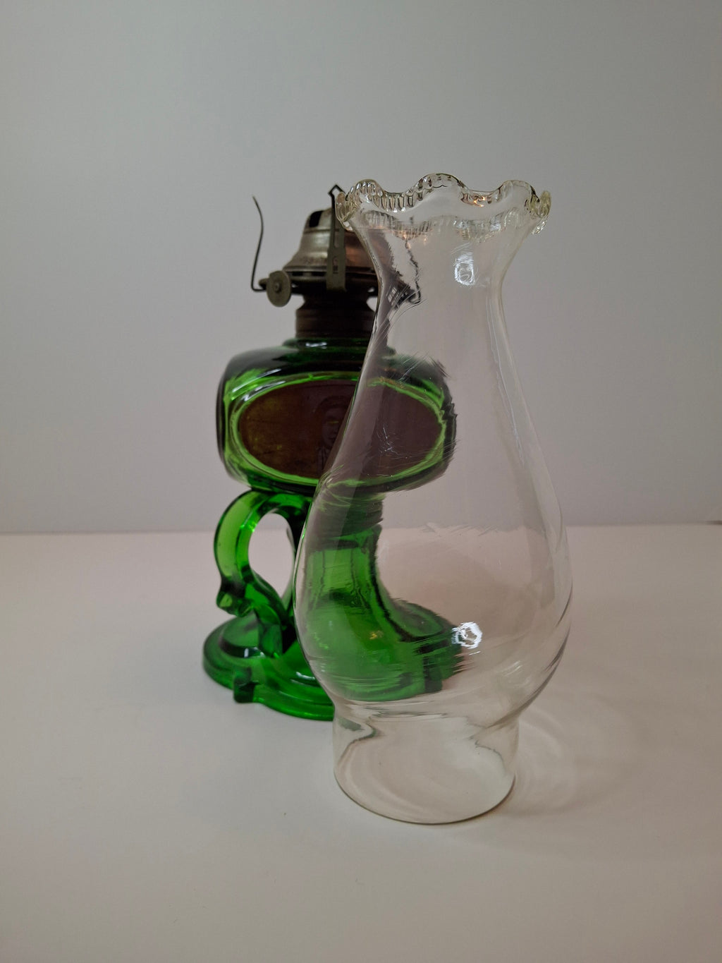 Antique Emerald Green Glass Kerosene Finger Lamp 4-Panel Portrait Native American Pilgrim White Flame Burner