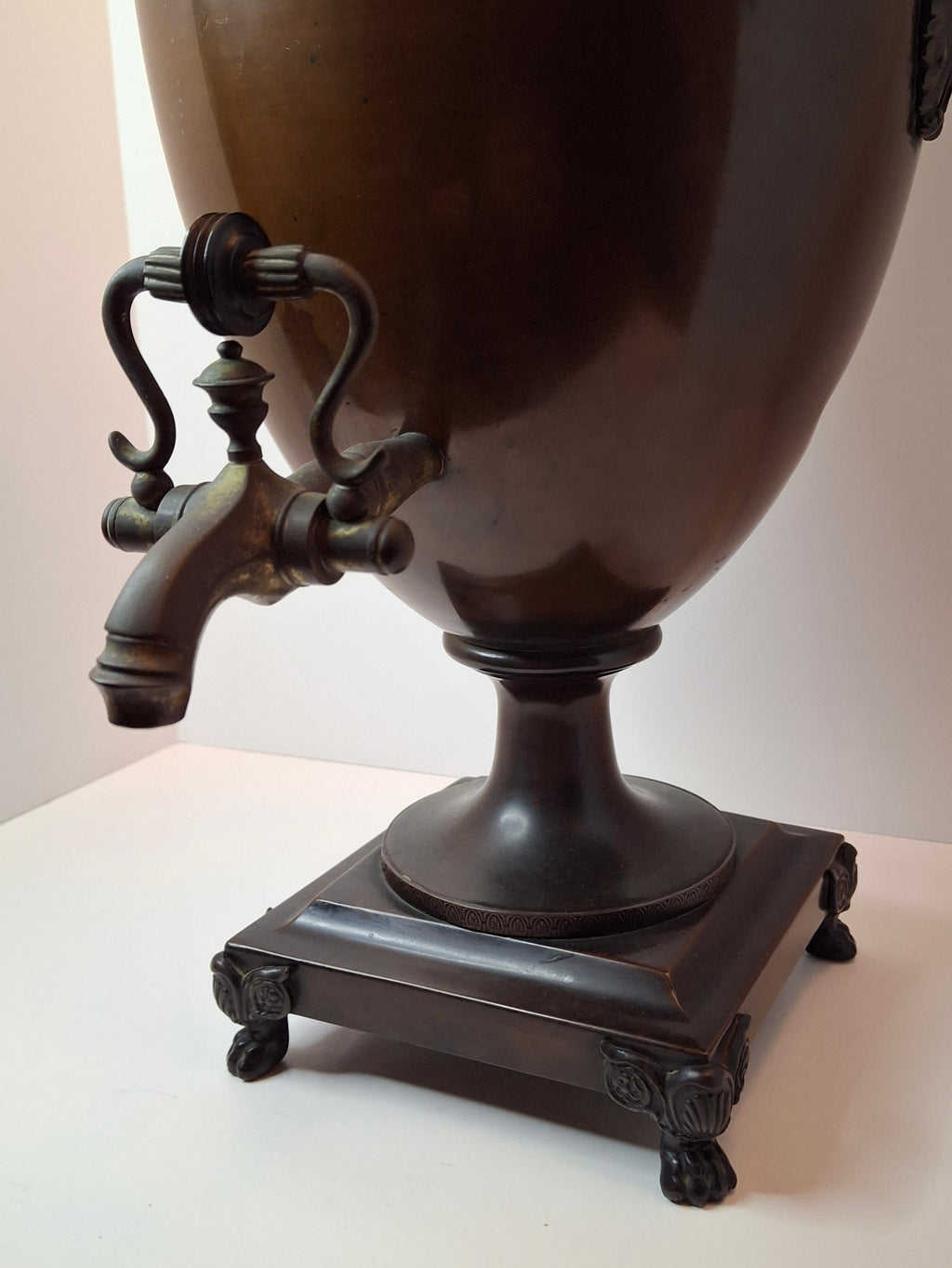 Antique Regency Copper Tea Urn Samovar Neoclassical Oak Leaf Frieze Lion Paw Feet c. 1820