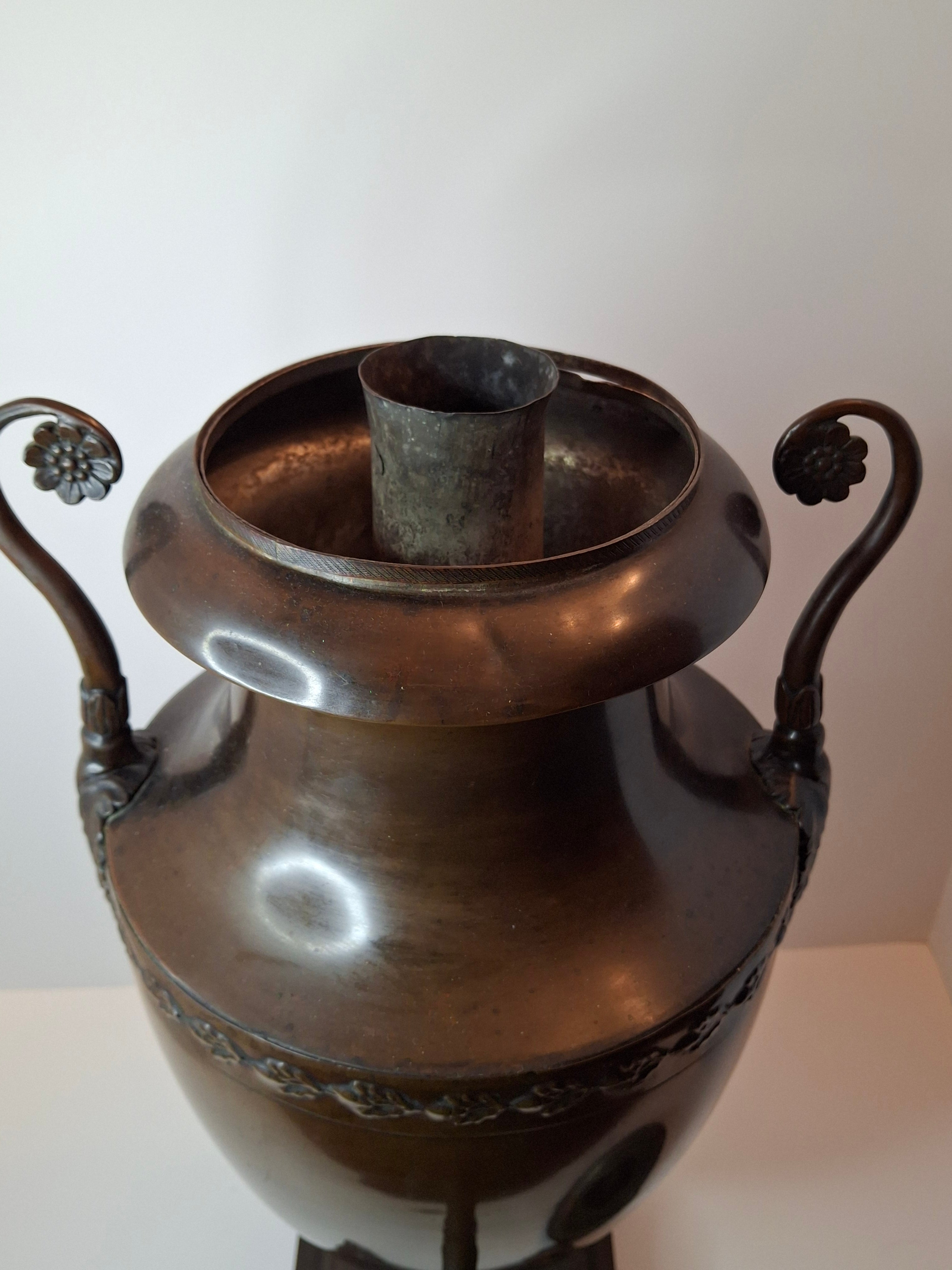 Antique Regency Copper Tea Urn Samovar Neoclassical Oak Leaf Frieze Lion Paw Feet c. 1820