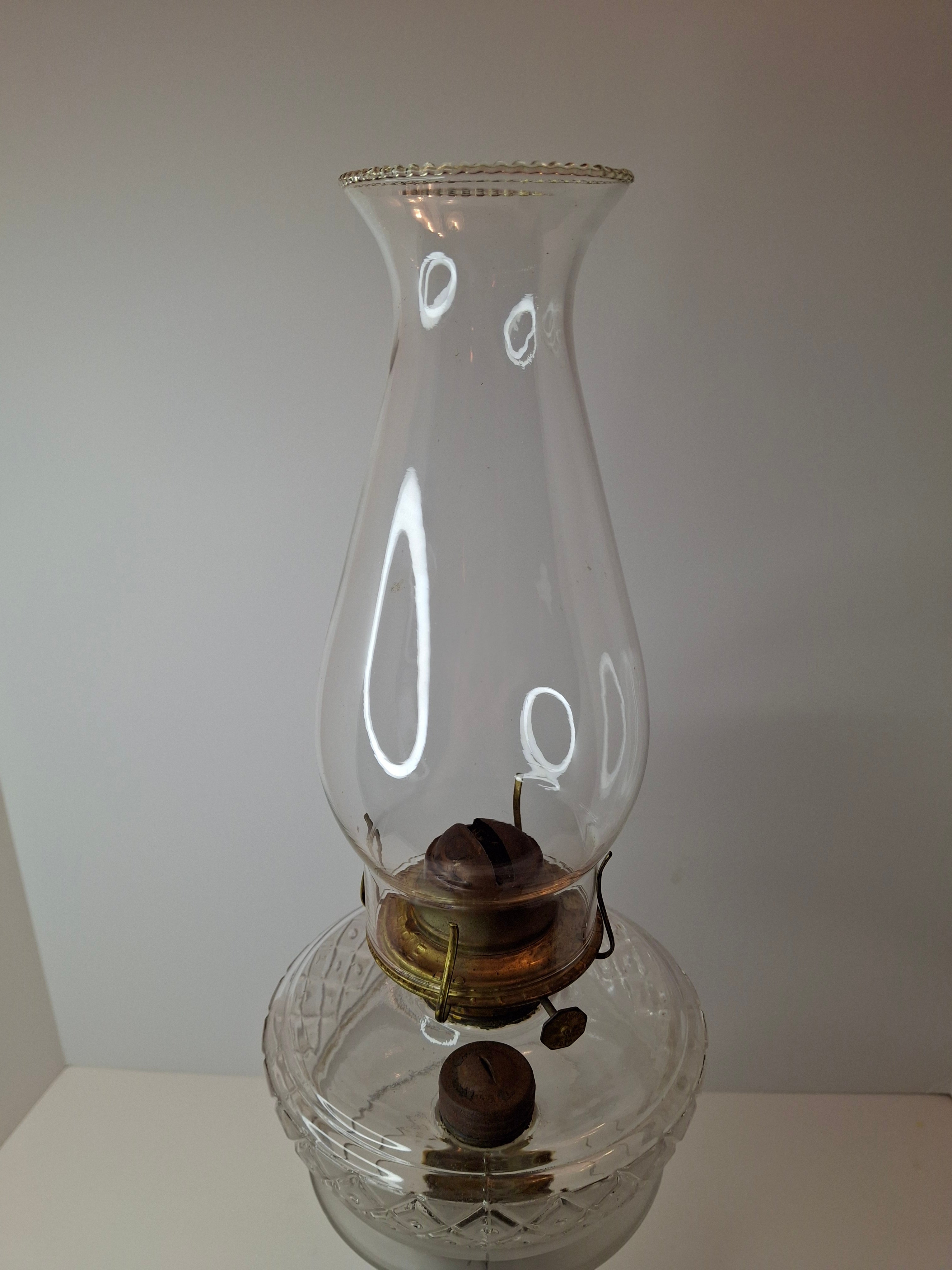 Antique EAPG Adams & Co Minerva Stem Kerosene Stand Lamp Diamond & Dot Font 1880s