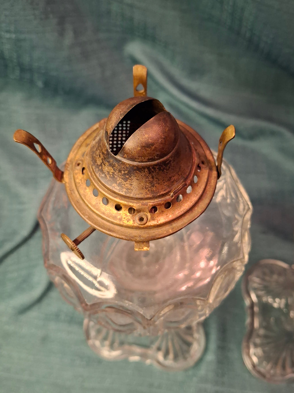 Antique Pair EAPG Bullseye and Fan Kerosene Oil Lamps Plume & Atwood E. Miller