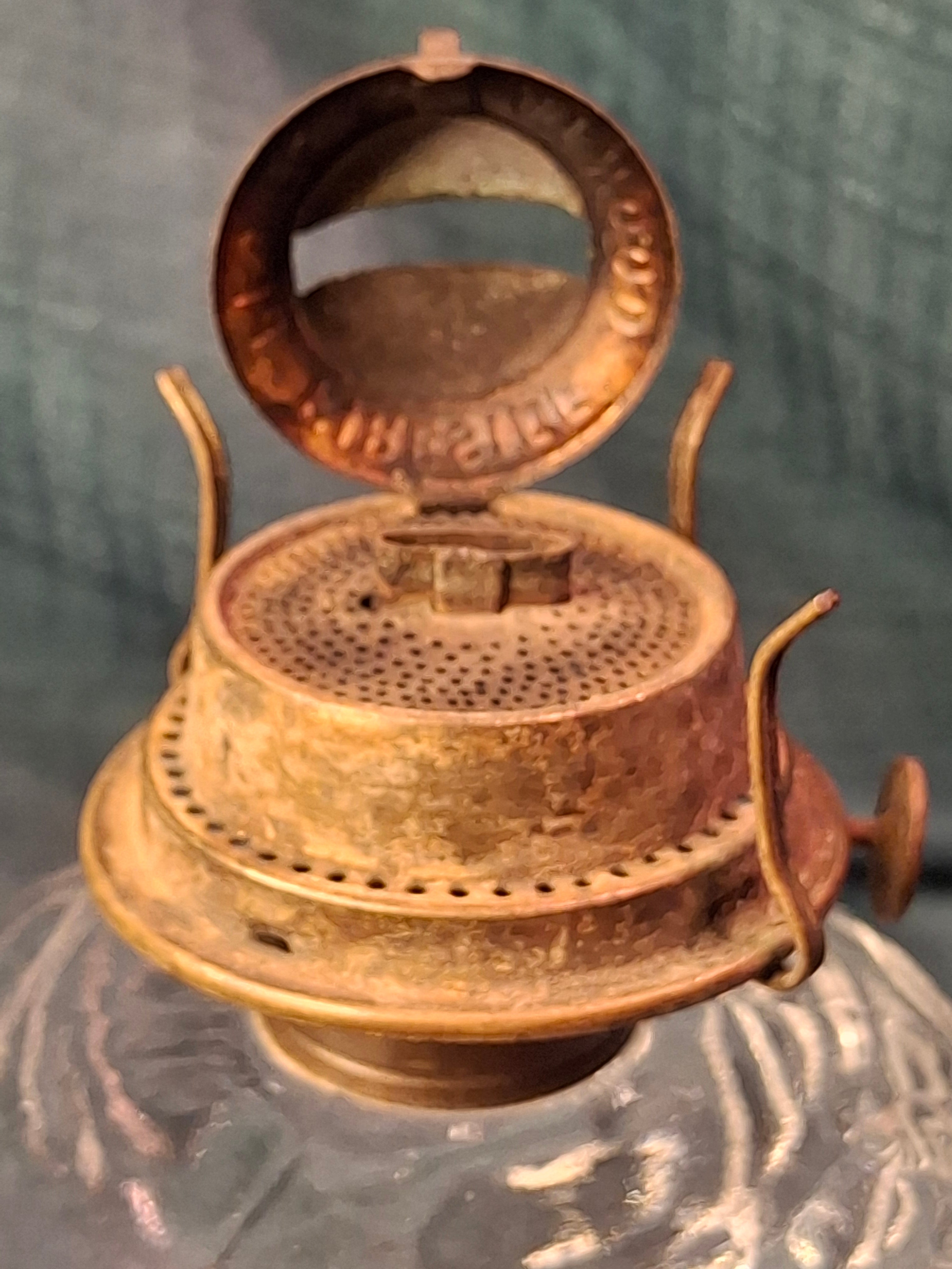 Antique Pair EAPG Bullseye and Fan Kerosene Oil Lamps Plume & Atwood E. Miller