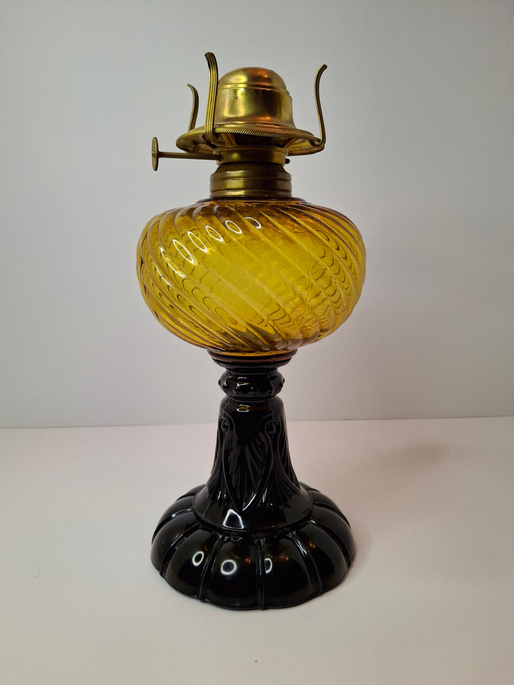 RARE Antique Amber Swirl Oil Lamp Black Amethyst Base Victorian Manhattan Brass