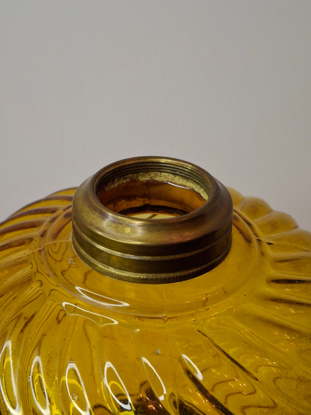 RARE Antique Amber Swirl Oil Lamp Black Amethyst Base Victorian Manhattan Brass
