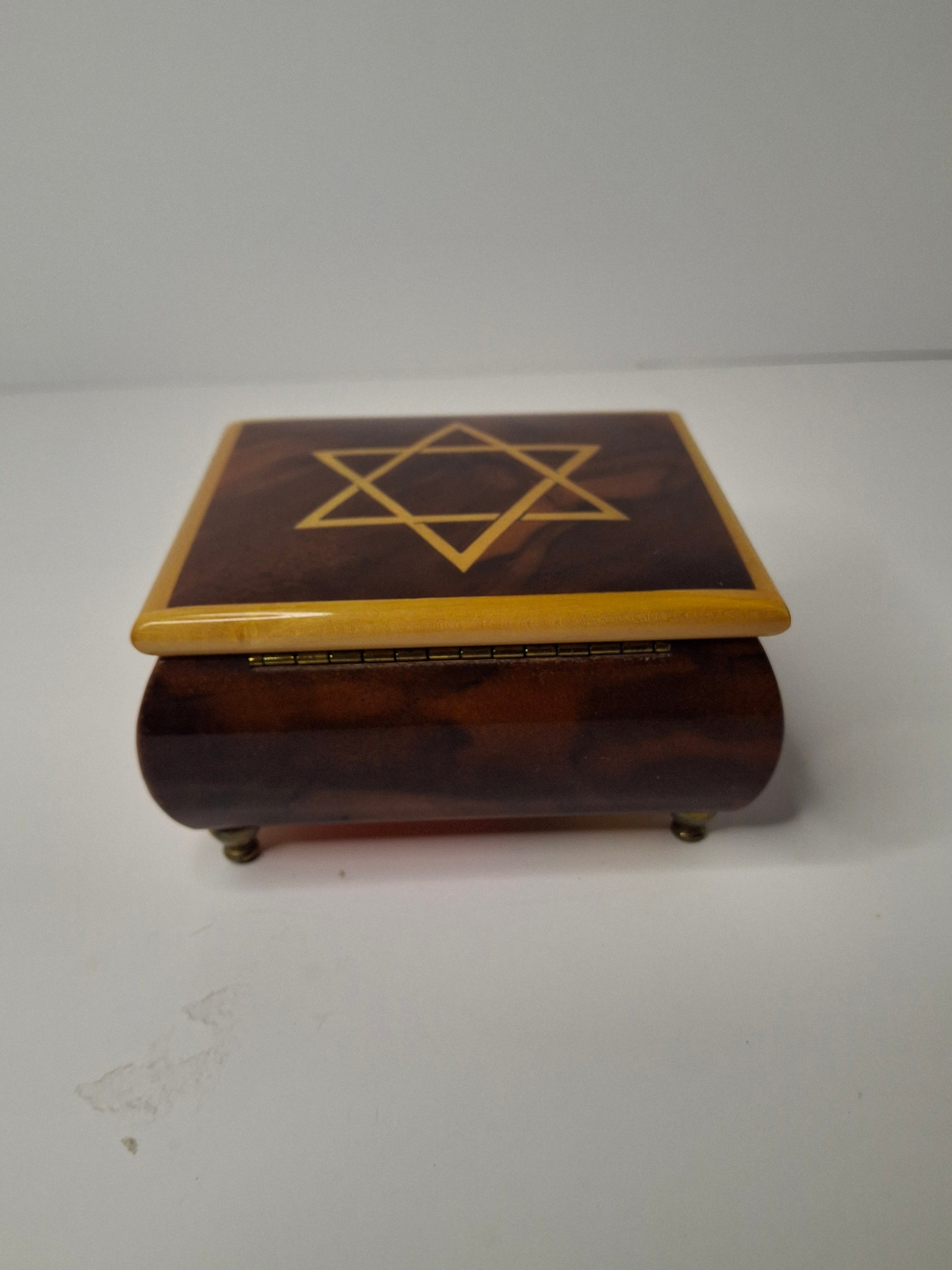 Vintage Sorrento Italian Inlaid Wood Music Box Reuge Swiss "To Life" Star of David