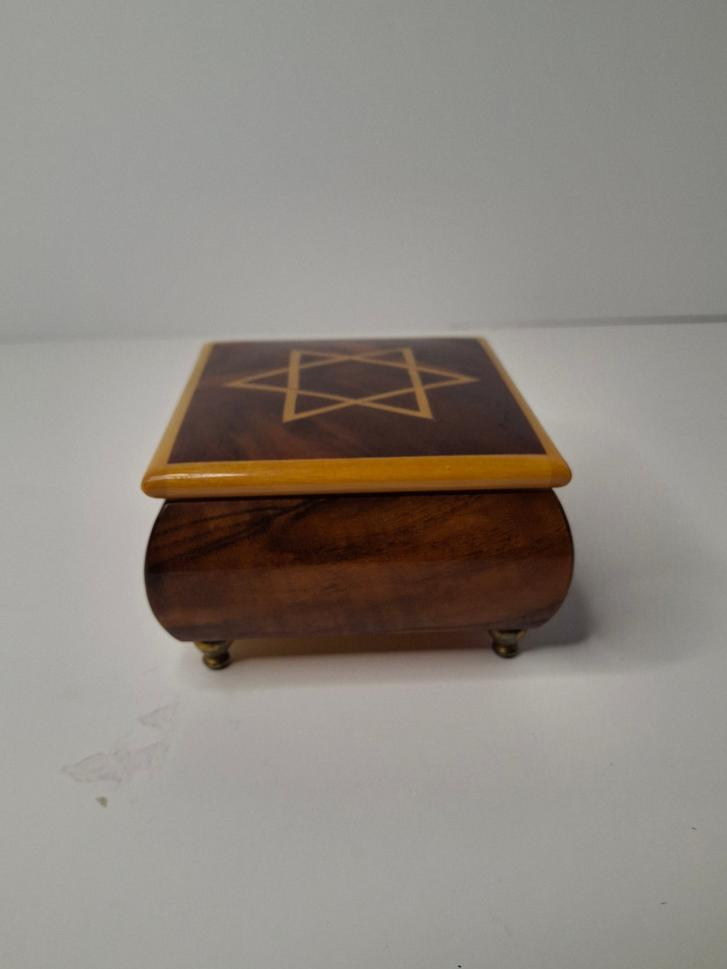 Vintage Sorrento Italian Inlaid Wood Music Box Reuge Swiss "To Life" Star of David