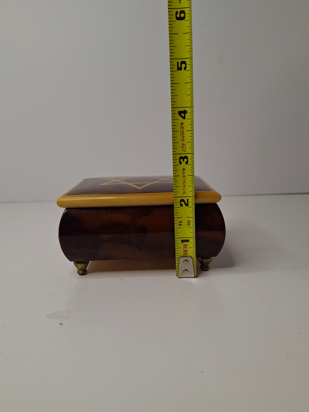 Vintage Sorrento Italian Inlaid Wood Music Box Reuge Swiss "To Life" Star of David