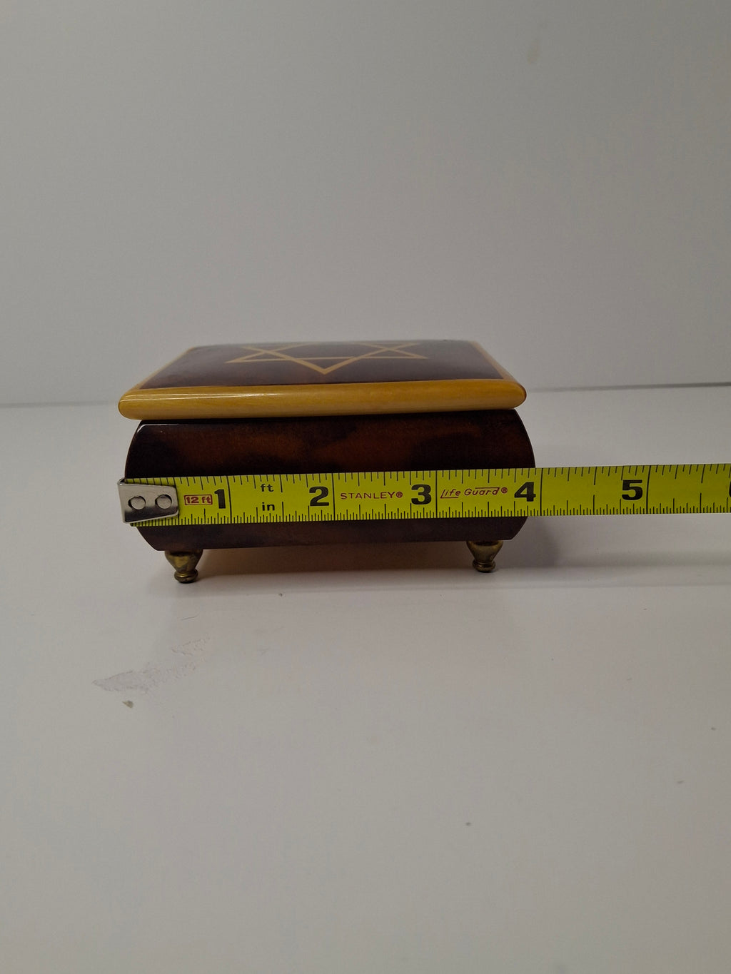 Vintage Sorrento Italian Inlaid Wood Music Box Reuge Swiss "To Life" Star of David