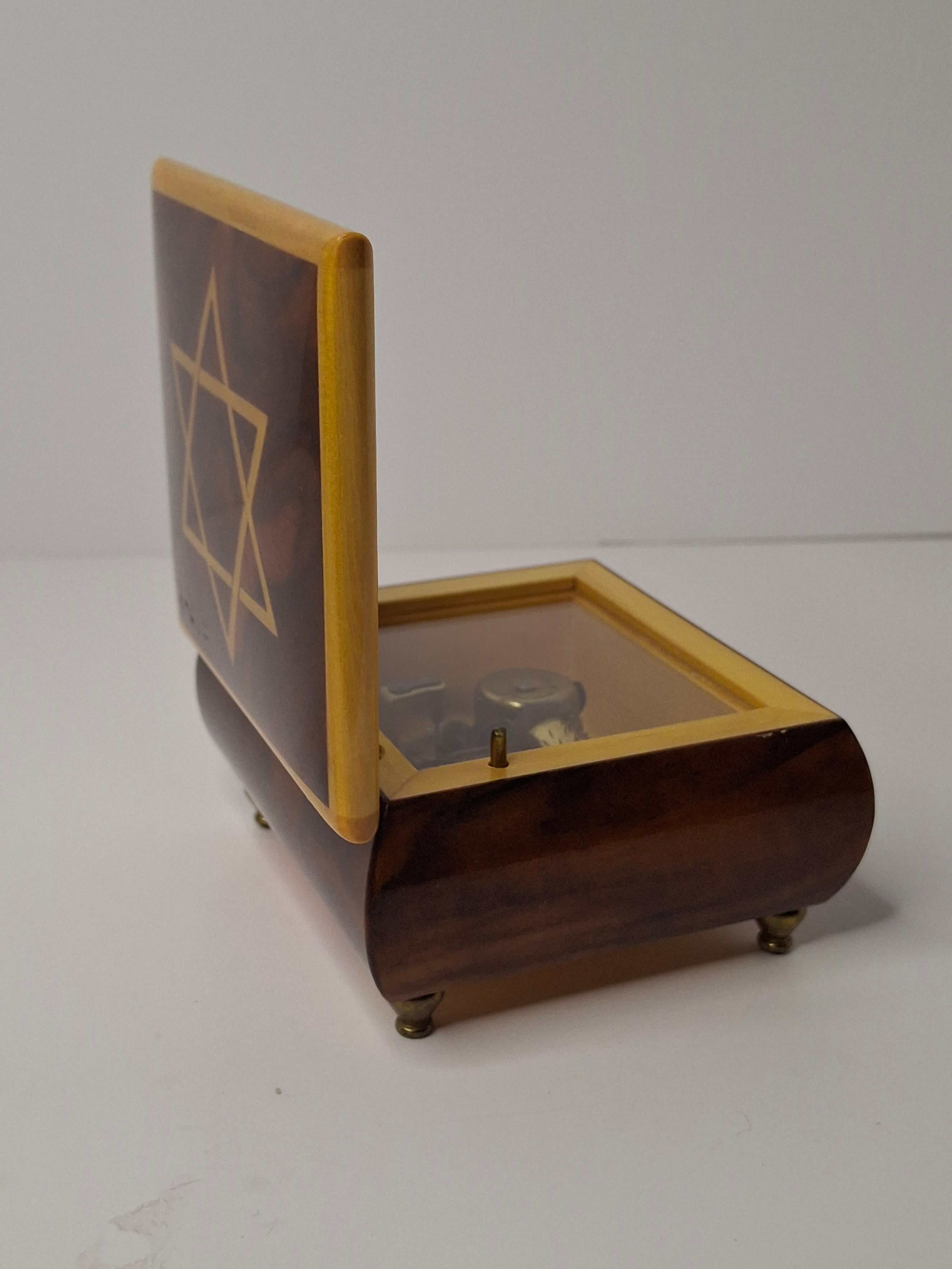 Vintage Sorrento Italian Inlaid Wood Music Box Reuge Swiss "To Life" Star of David