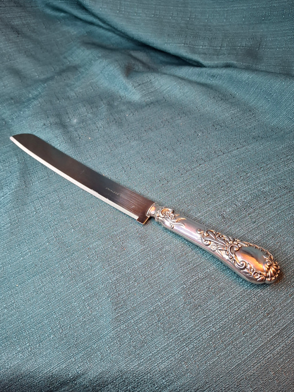 Gorham Chantilly Sterling Silver Challah Knife - No Monogram - Ornate Scroll Handle - 13" Long - Stainless Serrated Blade