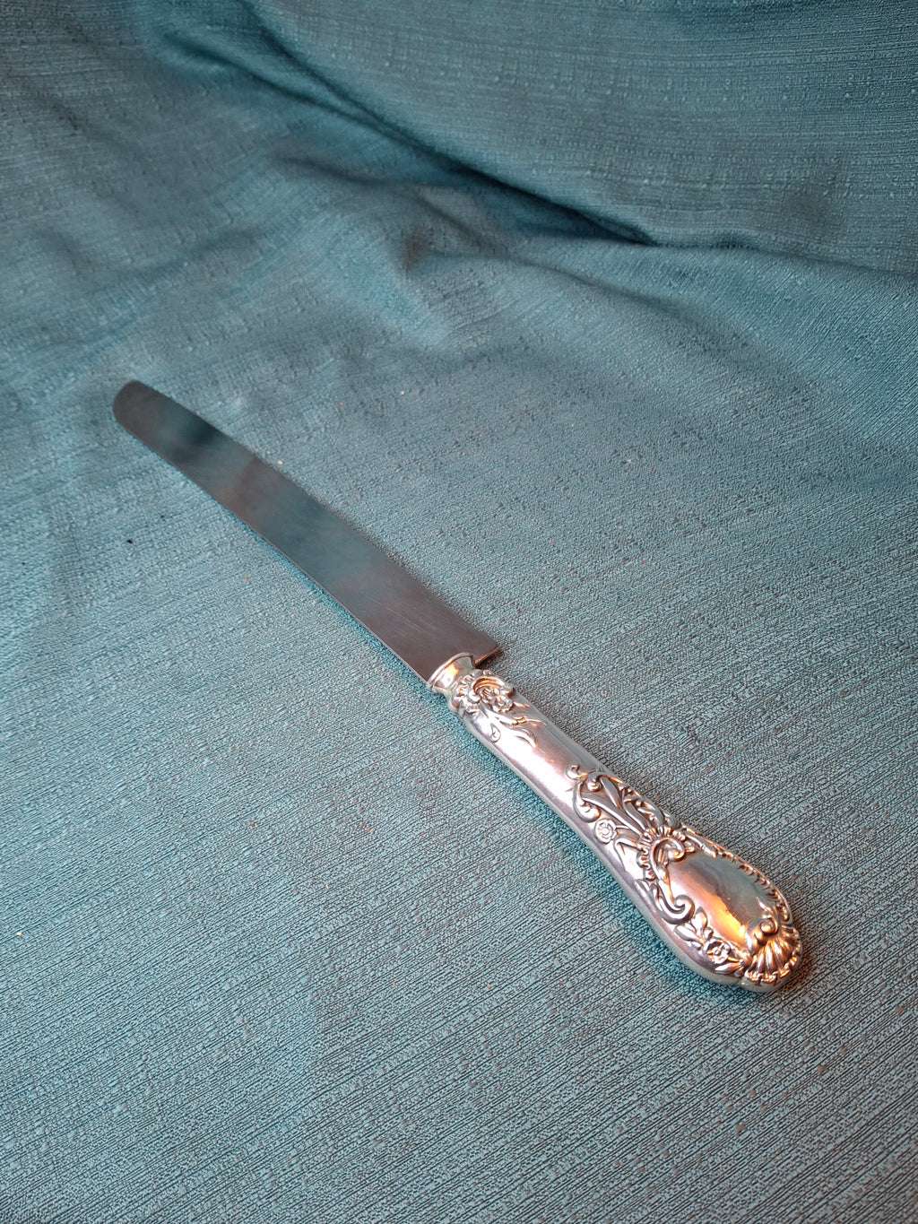 Gorham Chantilly Sterling Silver Challah Knife - No Monogram - Ornate Scroll Handle - 13" Long - Stainless Serrated Blade