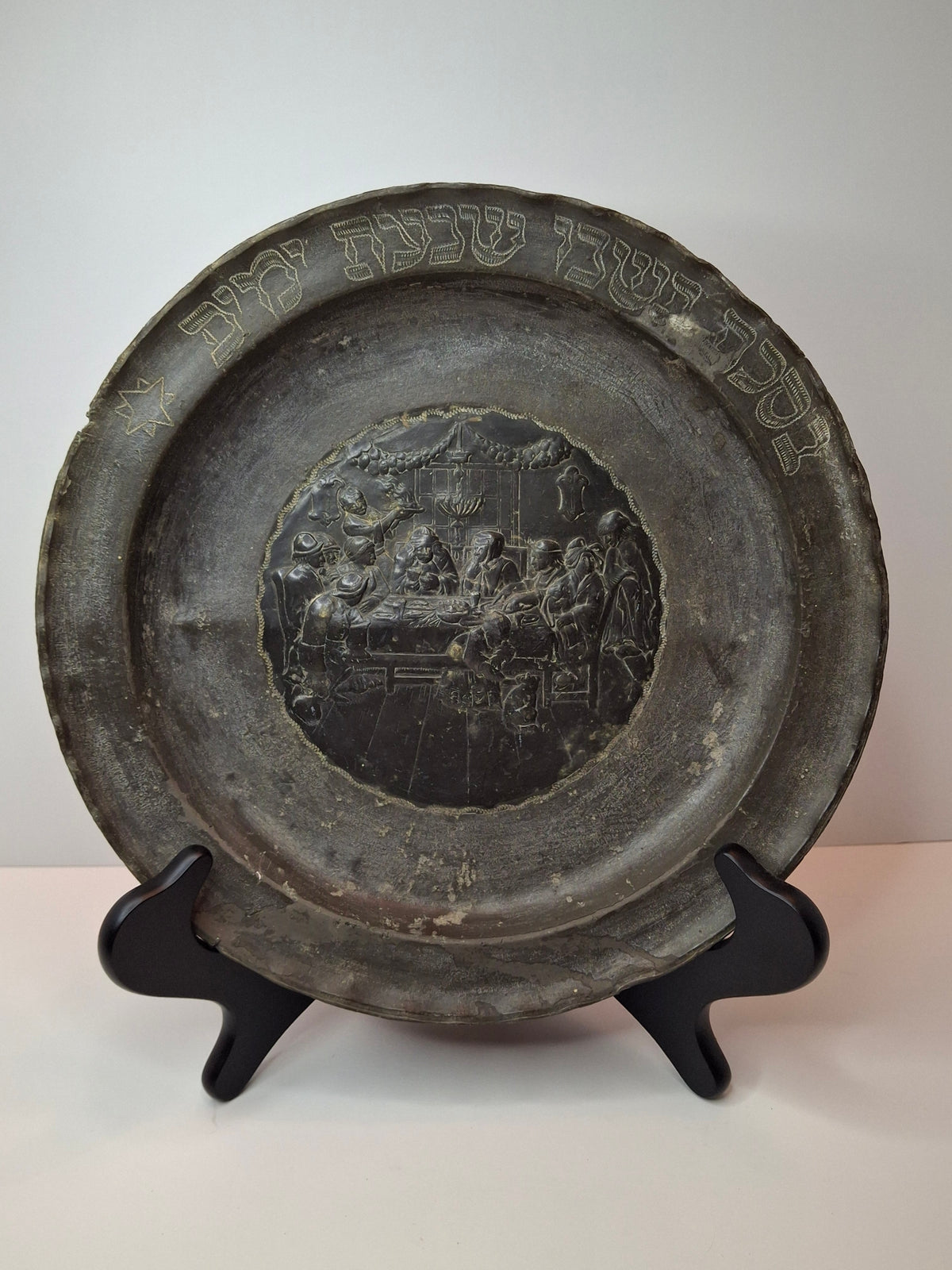18th Century Continental Pewter Sukkot Festival Charger - Rare Sukkah Scene & Hebrew Calligraphy