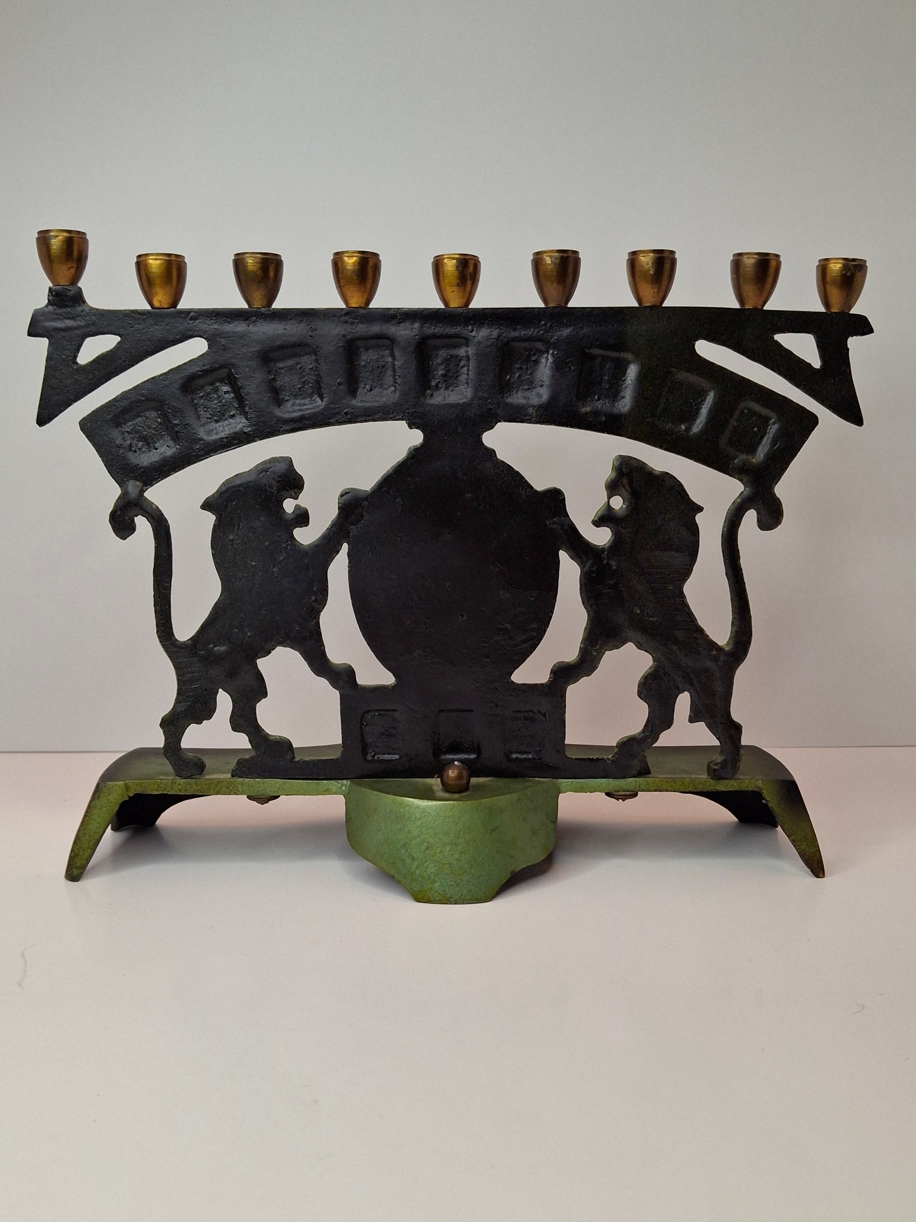 Vintage Musical Israel Brass Hannukah Menorah Thorens Movement 12 Tribes Lions Chanukiah