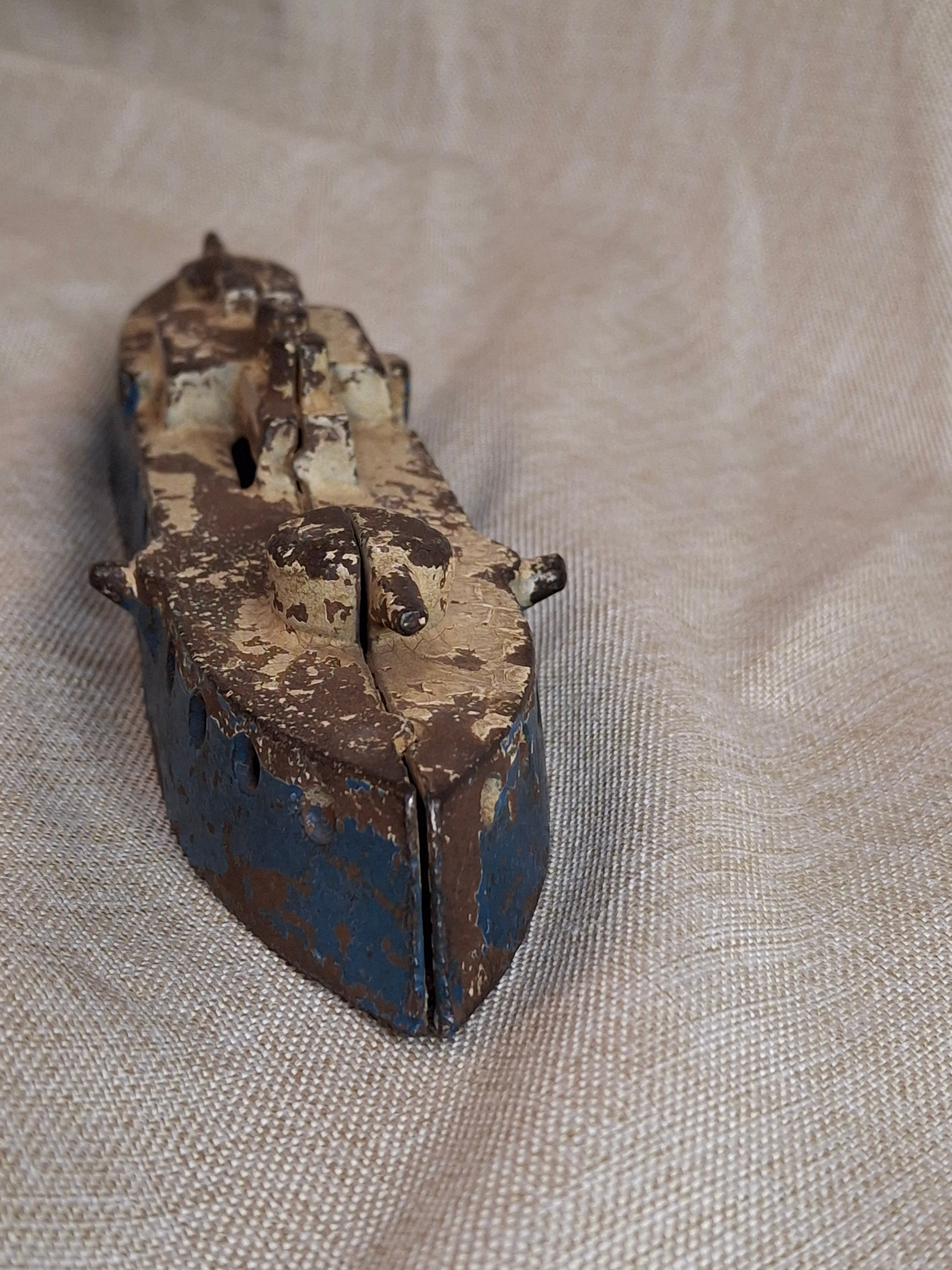 Antique 1915 Kenton Cast Iron Battleship Still Bank - Large 8.5" Model