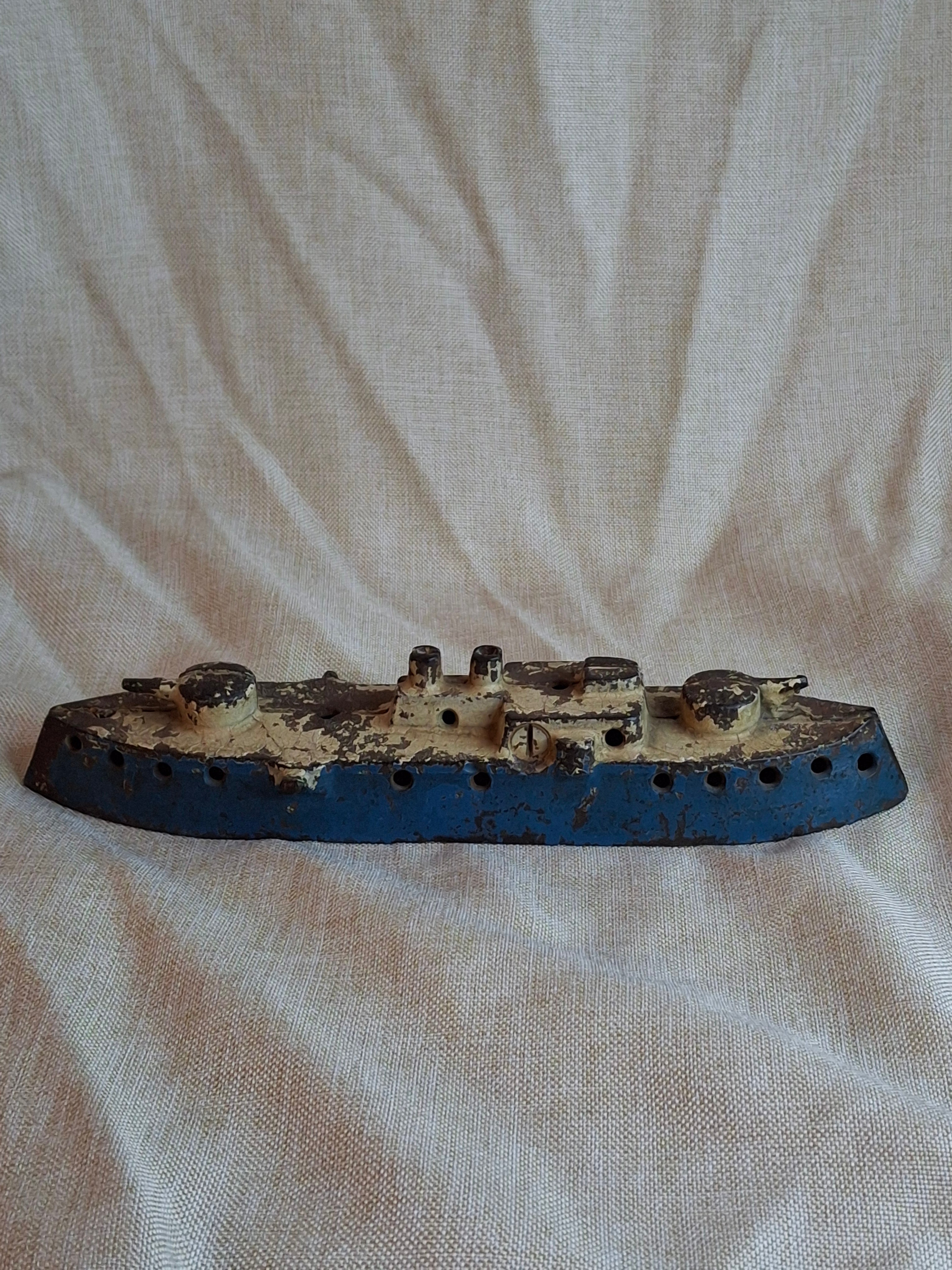 Antique 1915 Kenton Cast Iron Battleship Still Bank - Large 8.5" Model