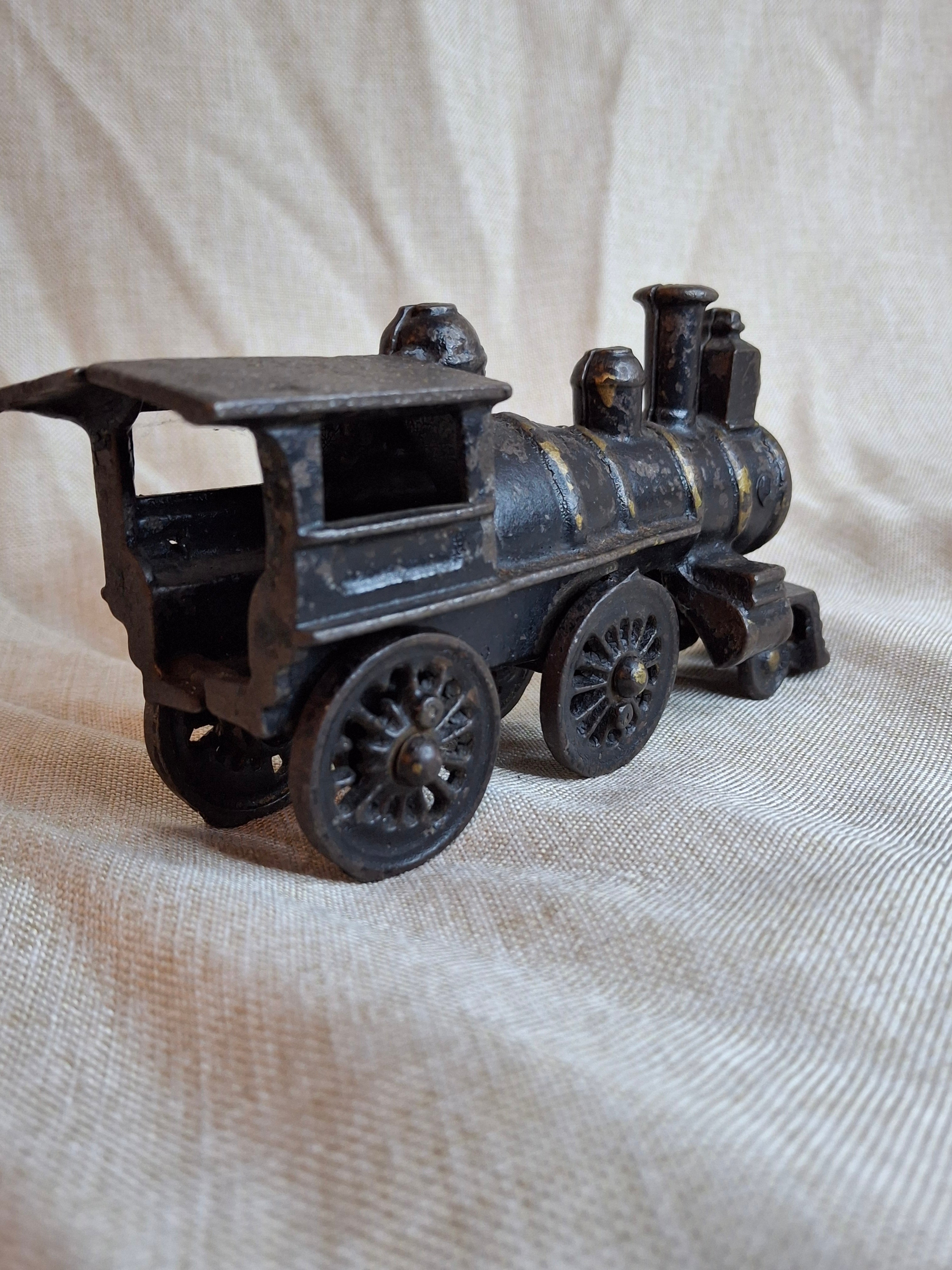 Antique Wilkins Cast Iron Floor Train Locomotive Circa 1895-1905 Keene NH 7"