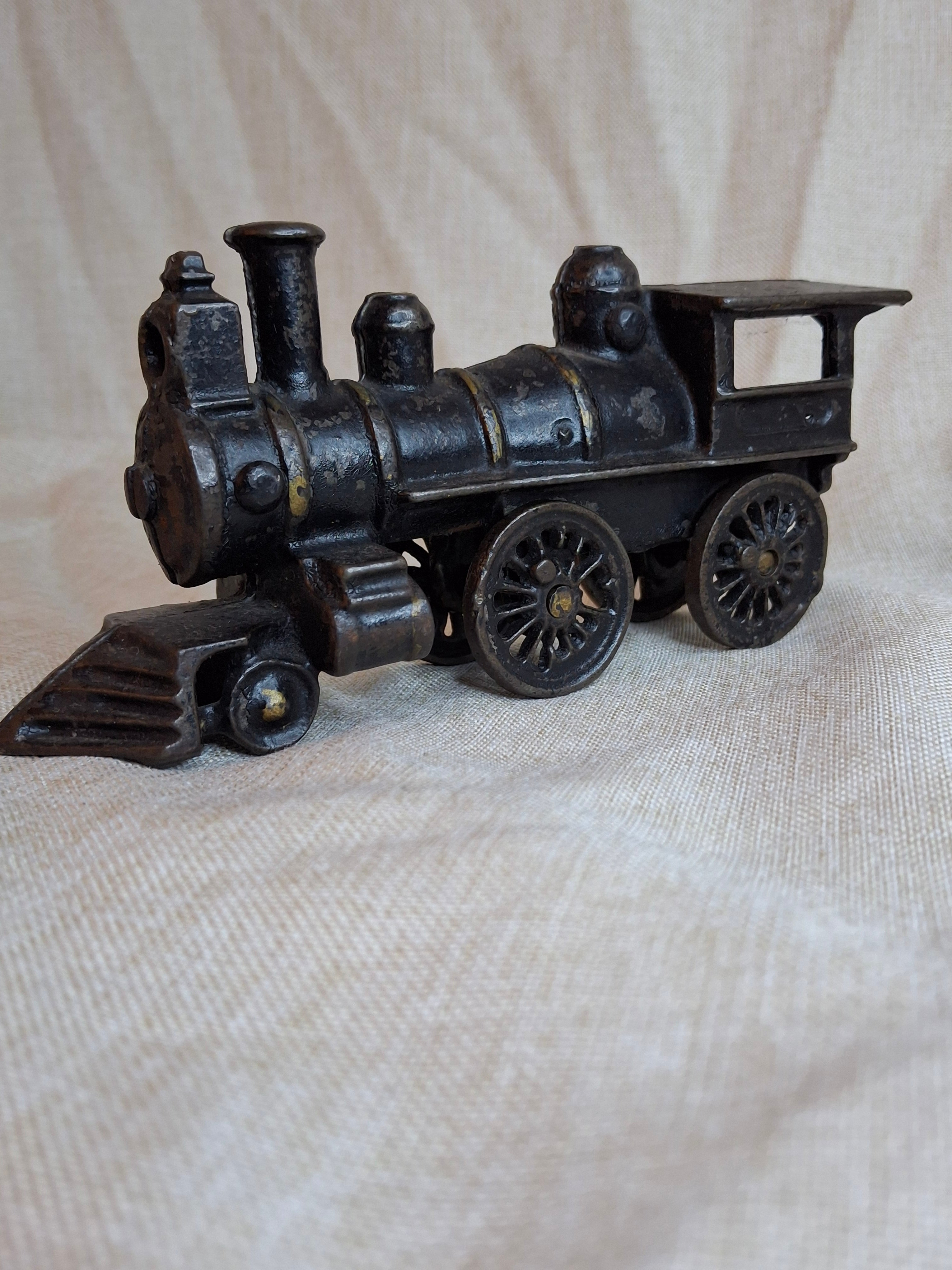 Antique Wilkins Cast Iron Floor Train Locomotive Circa 1895-1905 Keene NH 7"