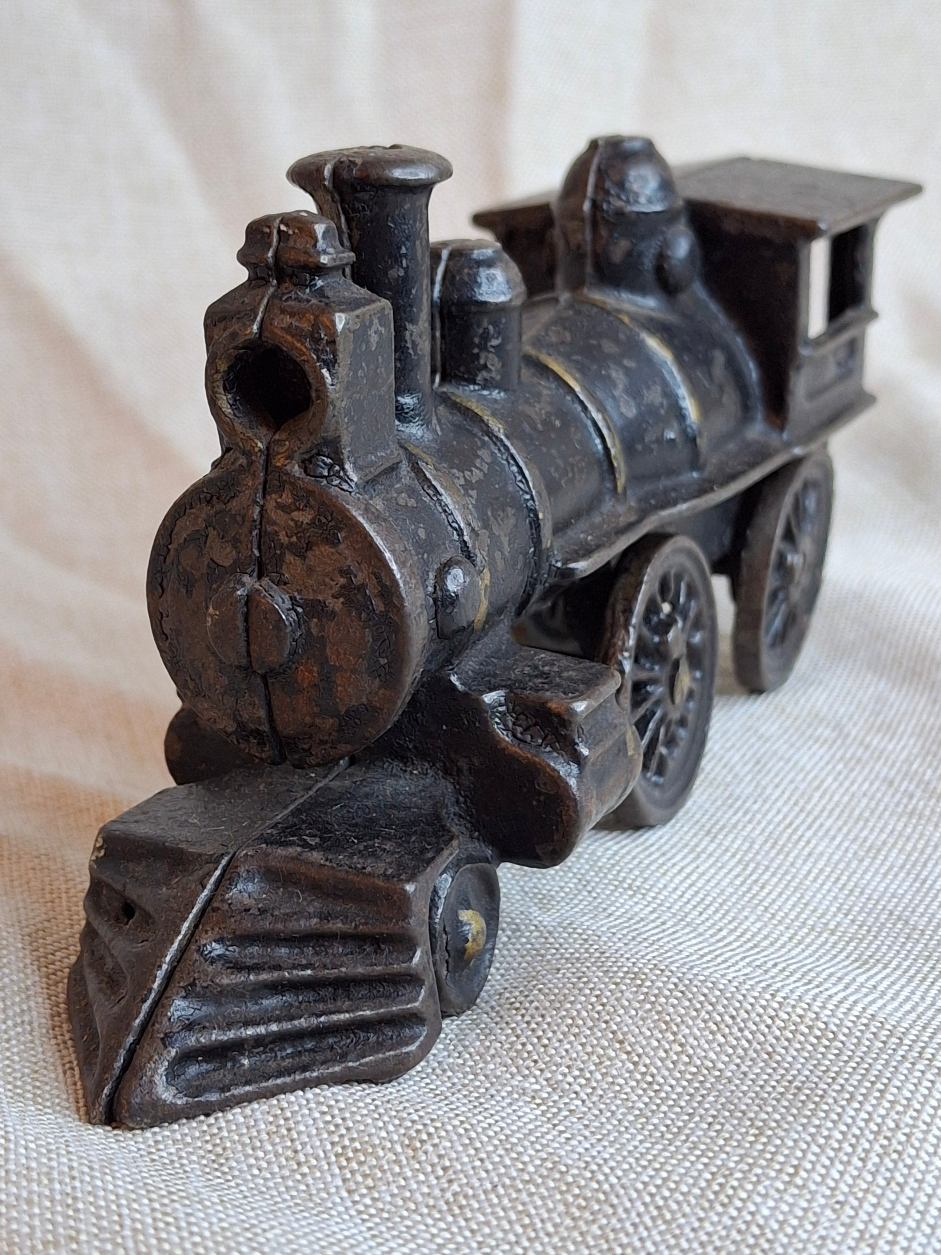 Antique Wilkins Cast Iron Floor Train Locomotive Circa 1895-1905 Keene NH 7"