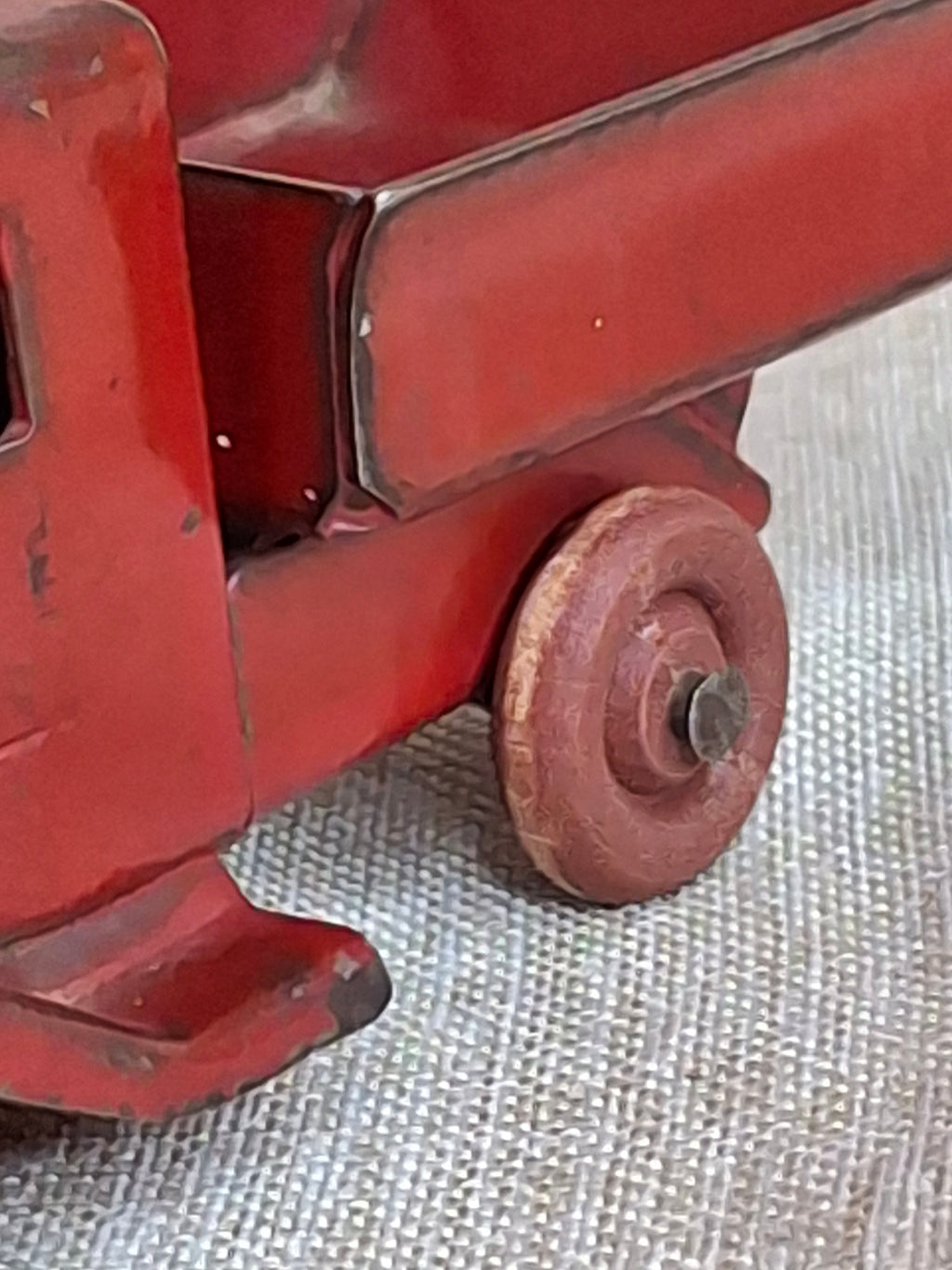 Antique 1930s Wyandotte Toys Pressed Steel C-Cab Dump Truck Red Wood Wheels 5"