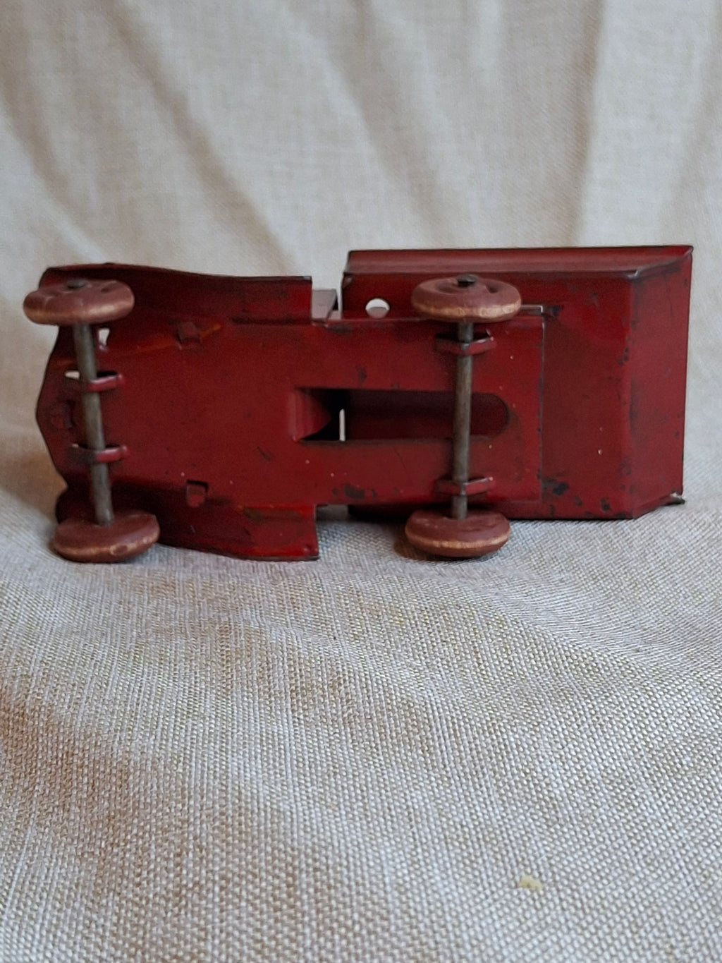 Antique 1930s Wyandotte Toys Pressed Steel C-Cab Dump Truck Red Wood Wheels 5"