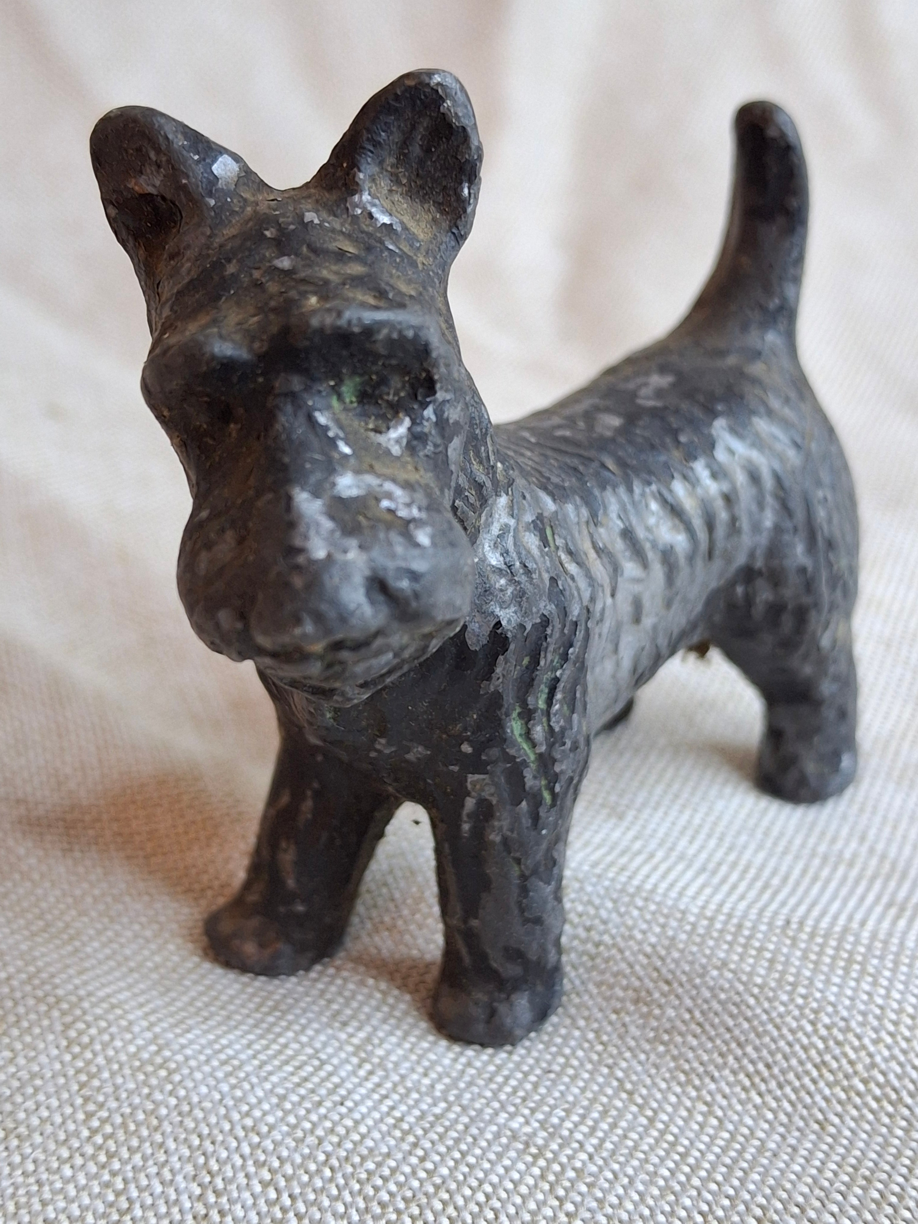 Vintage 1929 Crescent Metal Works Cast Iron Scottie Dog Figurine Black Antique