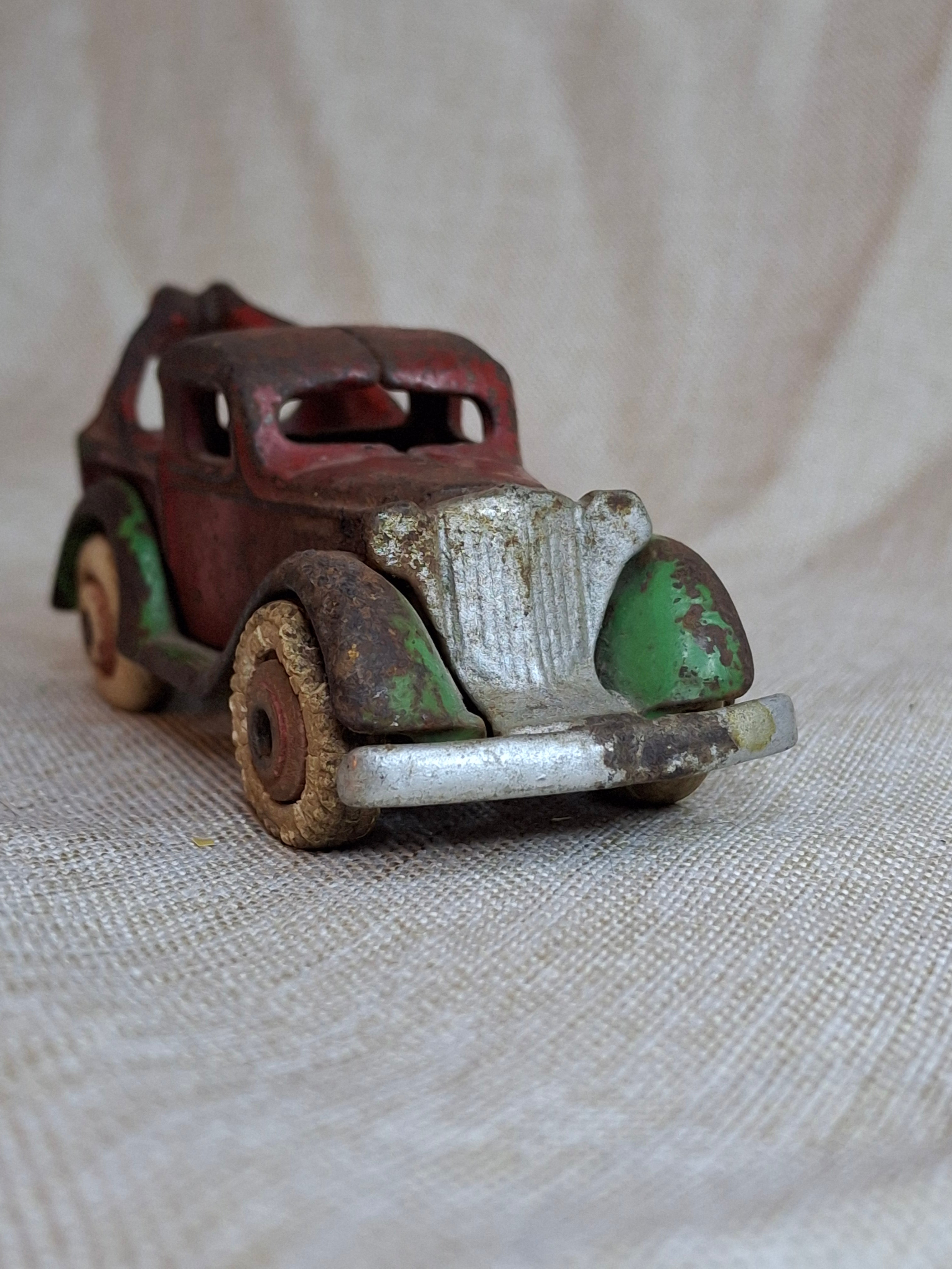 Antique Arcade Cast Iron Tow Truck Wrecker No. 263 Original Paint 1930s USA