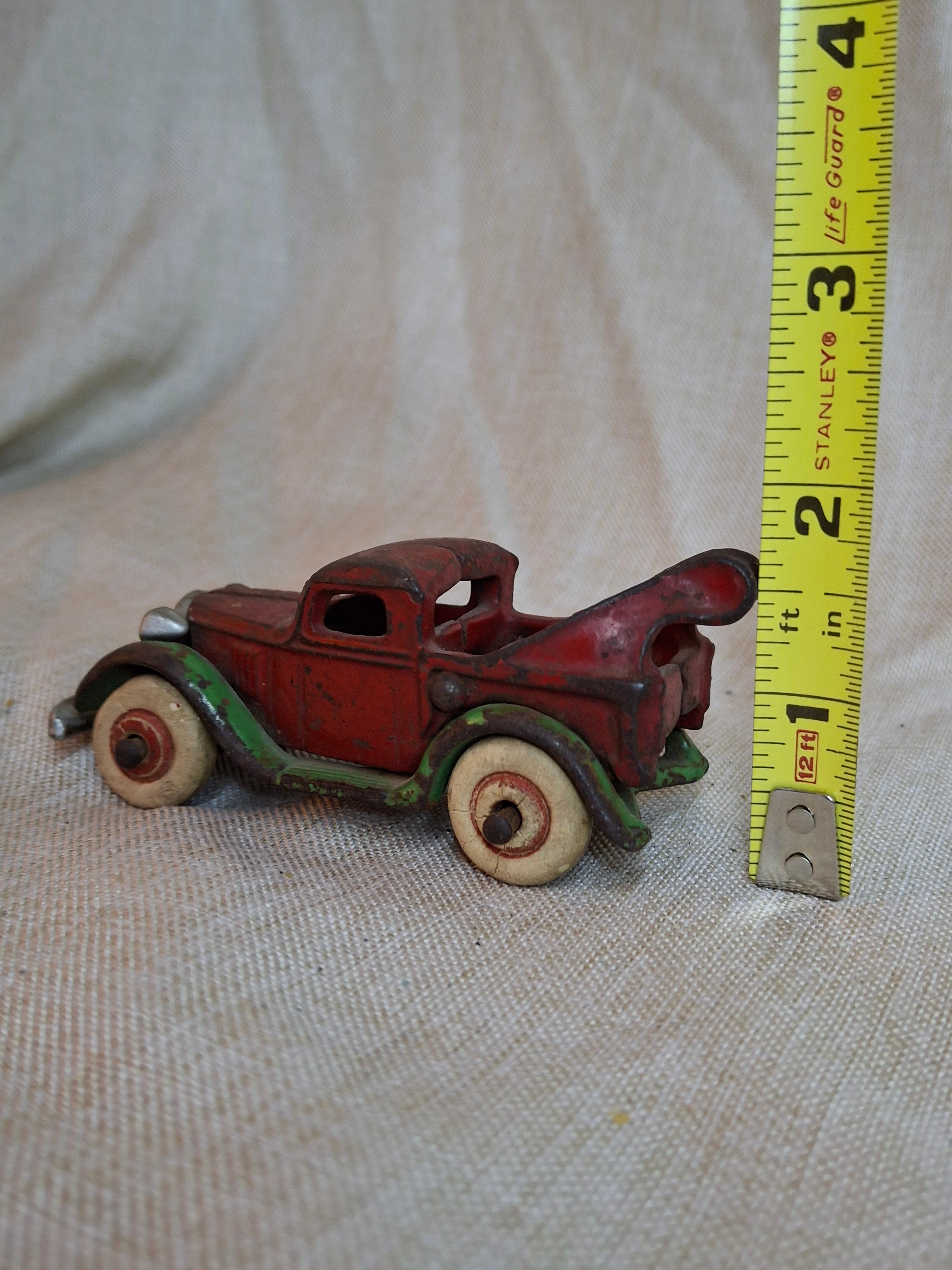 Antique Arcade Cast Iron Tow Truck Wrecker No. 263 Original Paint 1930s USA
