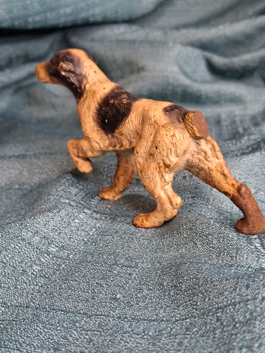 Antique Hubley Cast Iron English Setter Pointer Dog Figurine Original Paint 4”