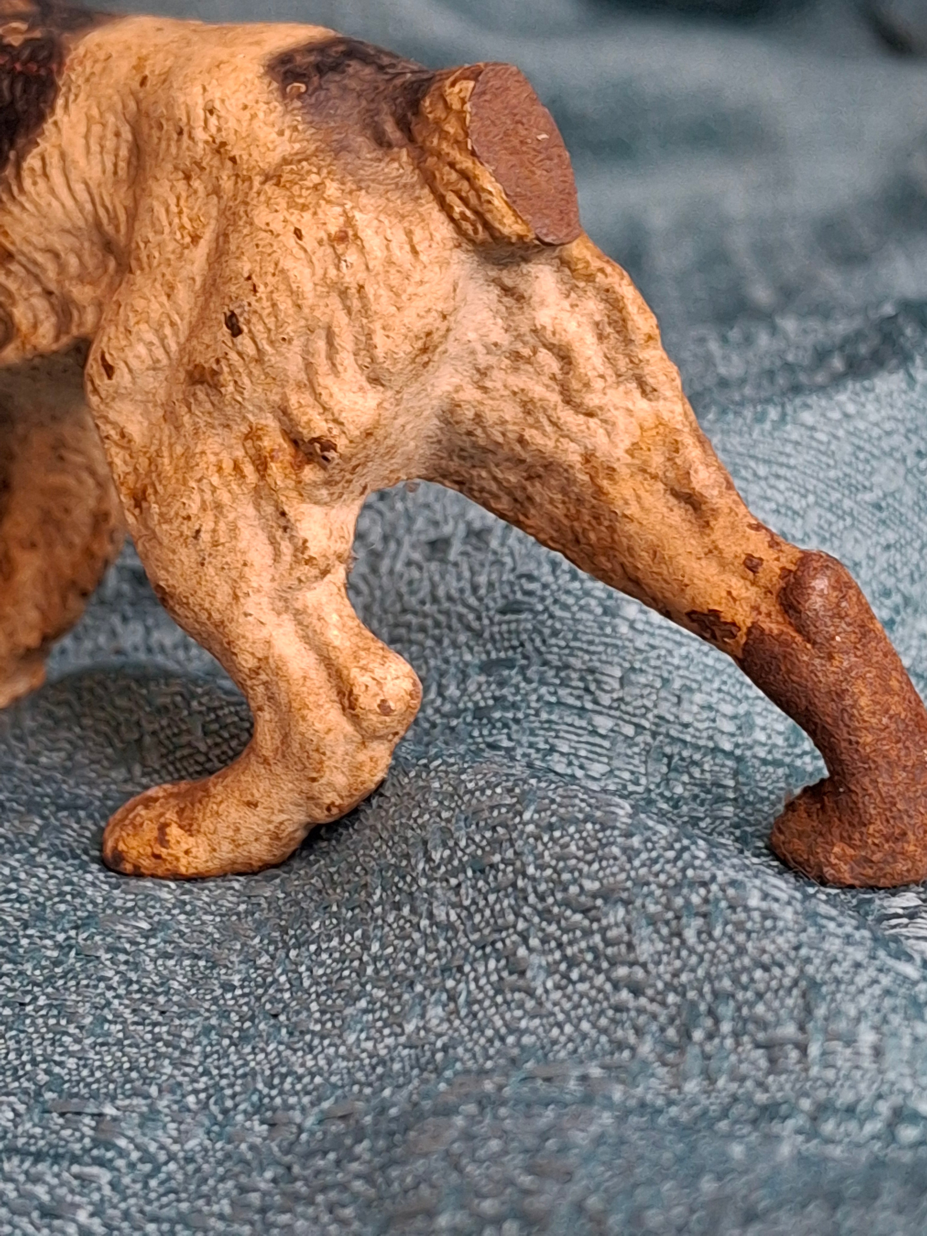 Antique Hubley Cast Iron English Setter Pointer Dog Figurine Original Paint 4”