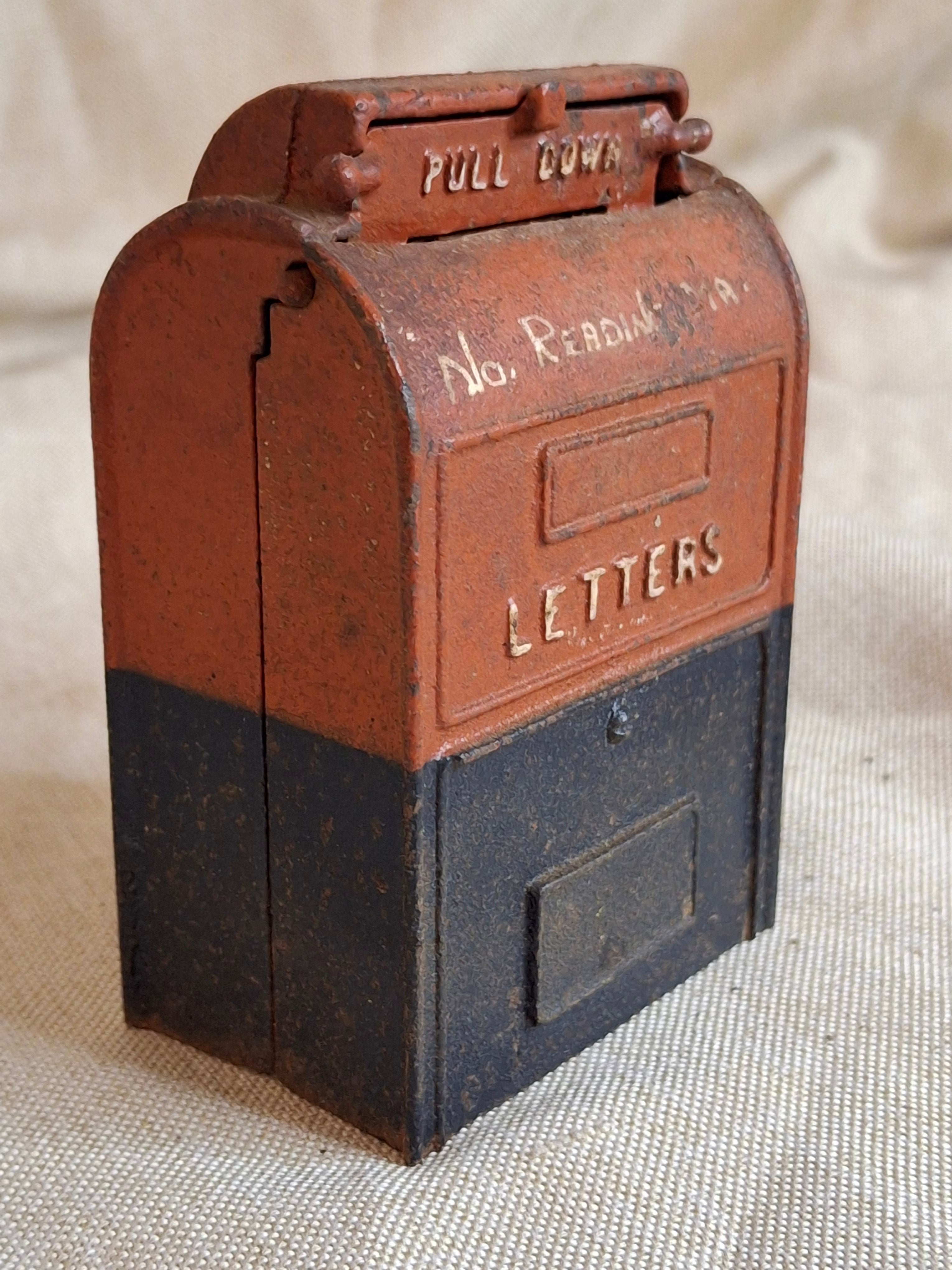 Antique Kenton Cast Iron U.S. Mail Still Bank No. Reading MA Red Black 1912-1931
