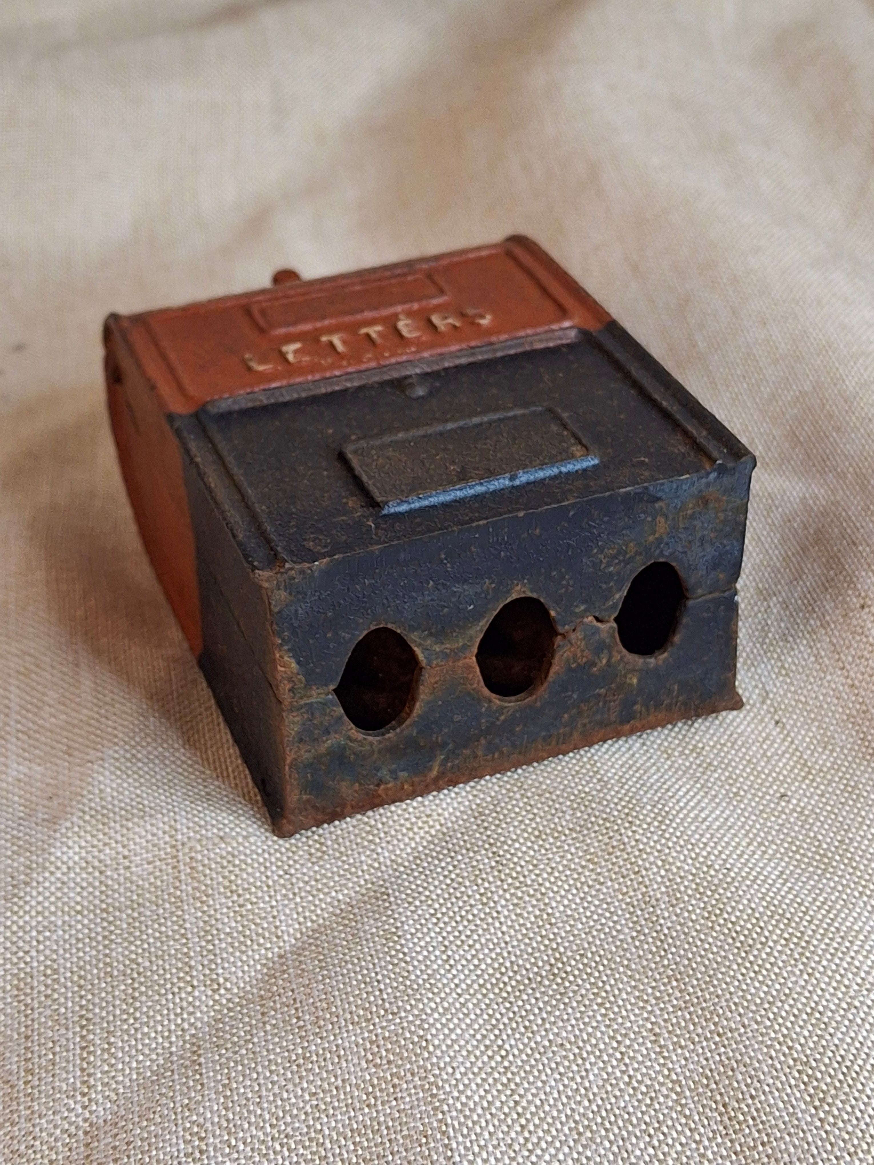 Antique Kenton Cast Iron U.S. Mail Still Bank No. Reading MA Red Black 1912-1931
