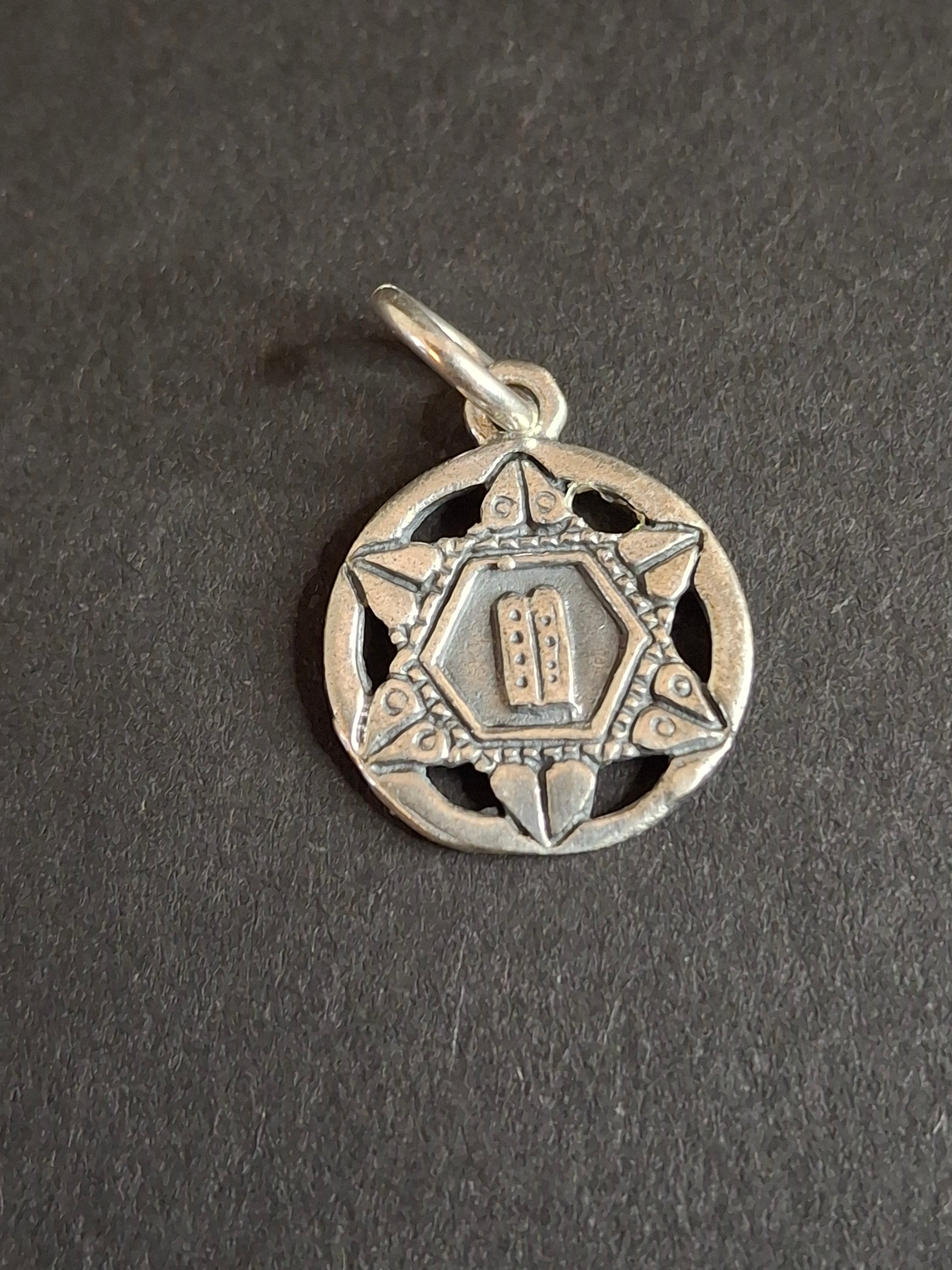 Vintage Sterling Silver Star of David Pendant Ten Commandments Tablets 925 Judaica