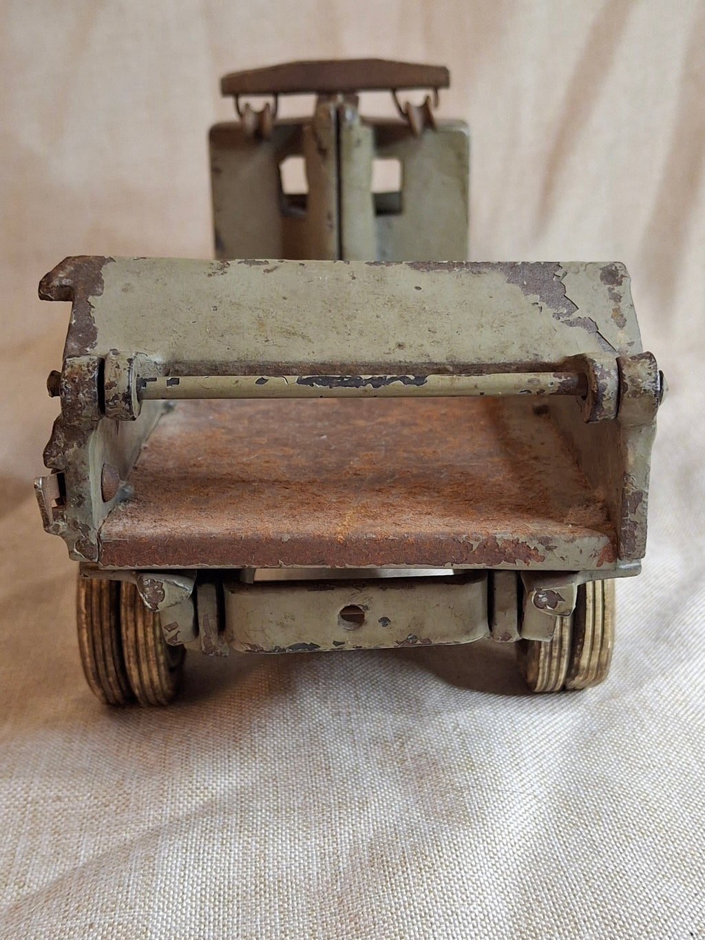 Antique ARCADE Cast Iron MACK AC Dump Truck Large 11.5" Original Paint & Driver c. 1925