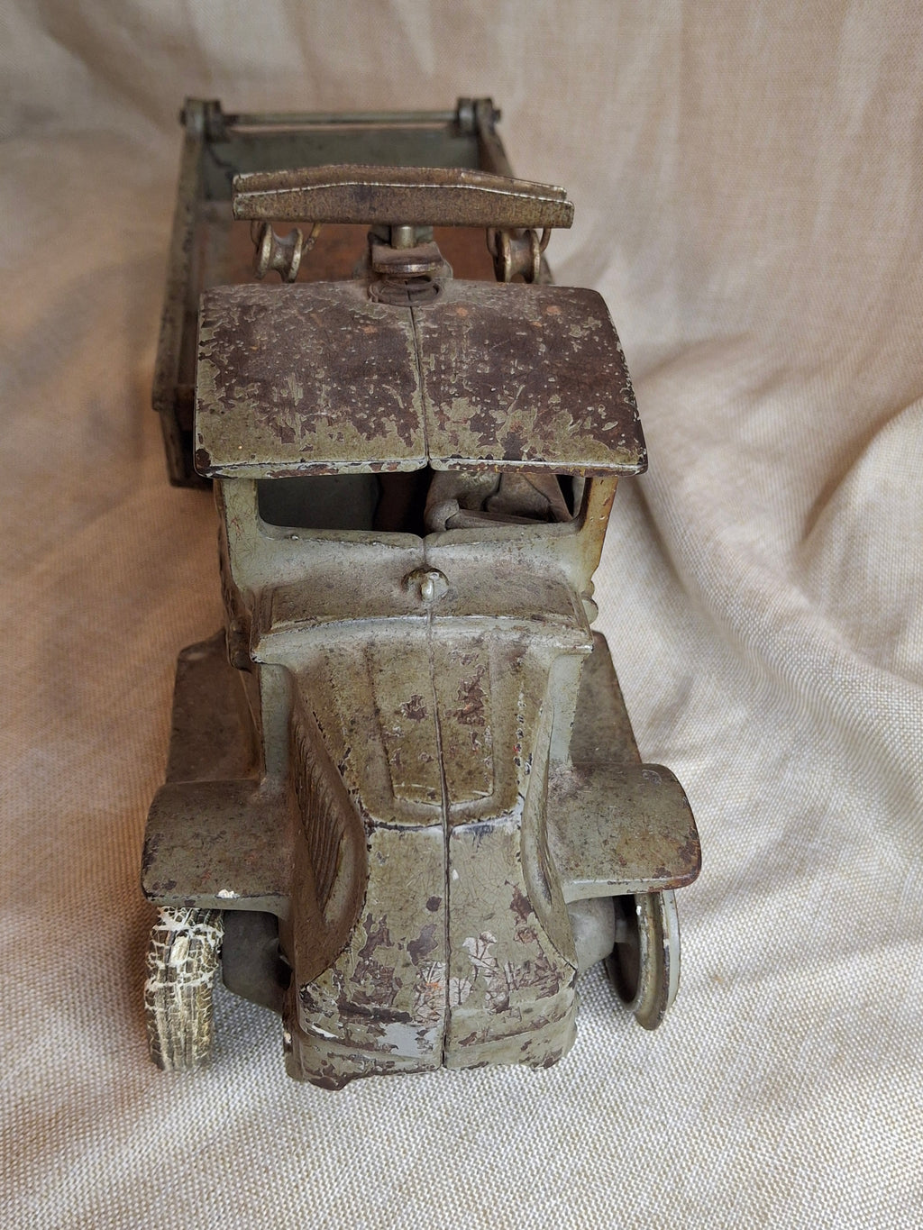 Antique ARCADE Cast Iron MACK AC Dump Truck Large 11.5" Original Paint & Driver c. 1925